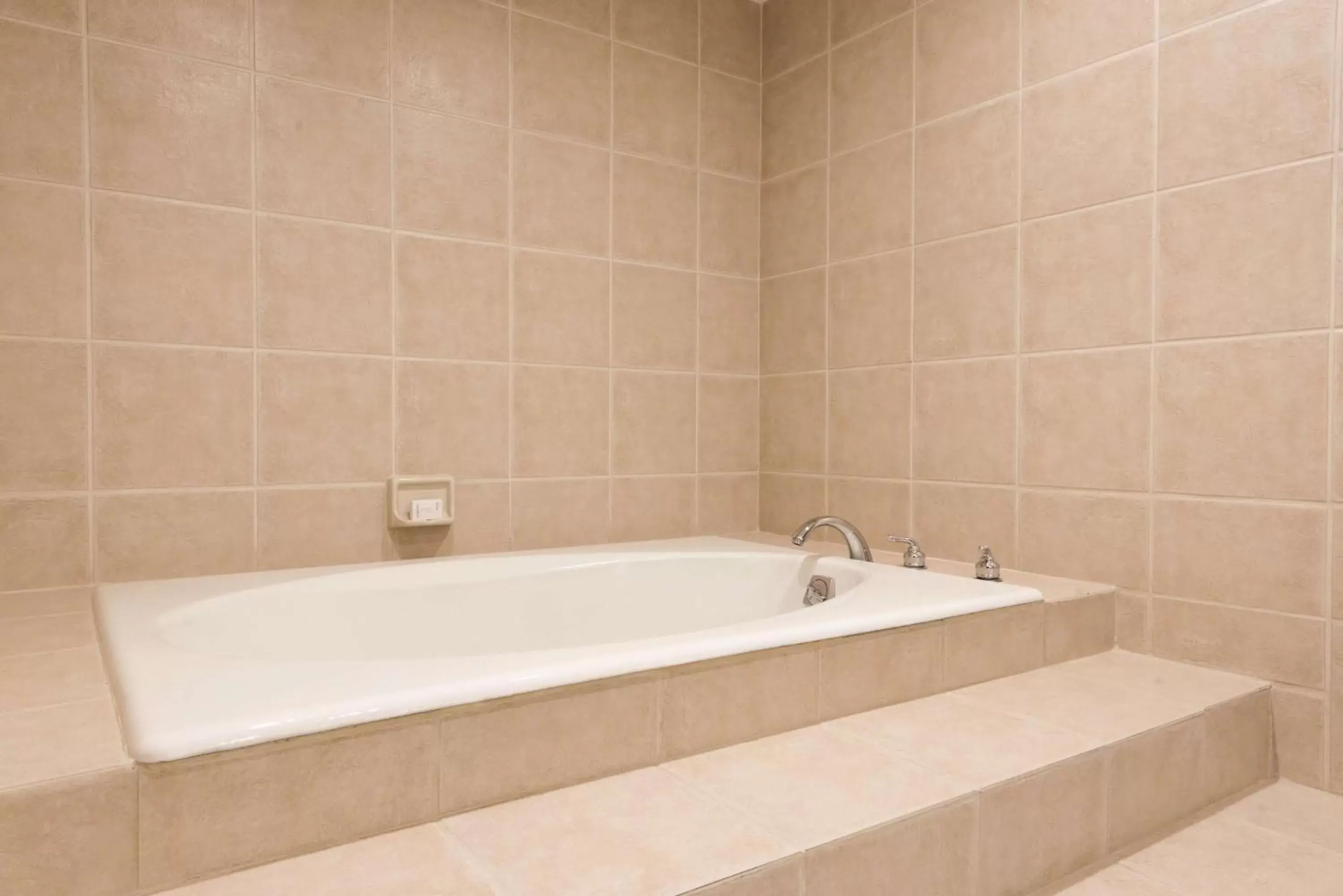 Bathroom in Embassy Suites by Hilton Milwaukee Brookfield