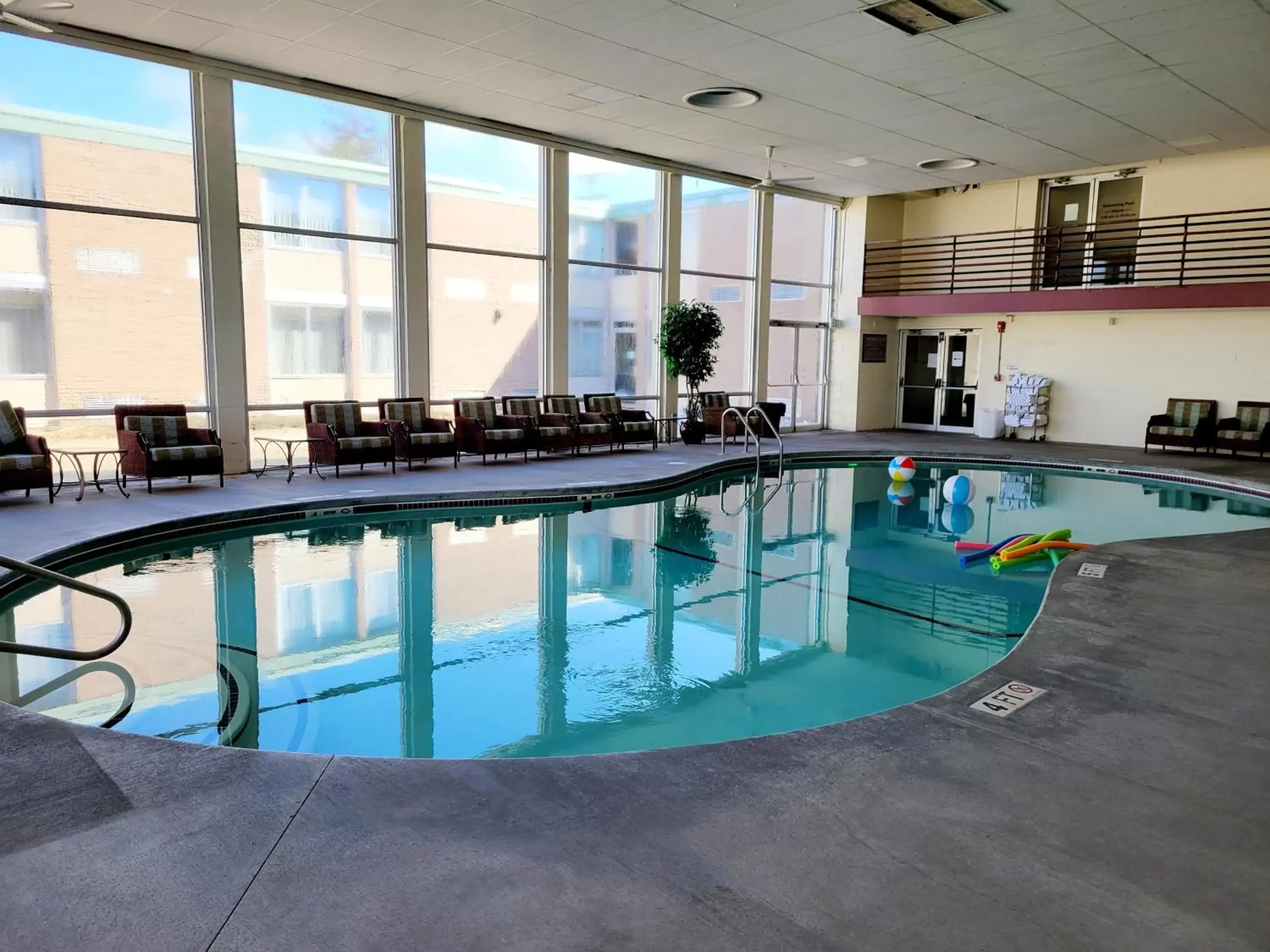 Swimming Pool in Bangor Grande Hotel