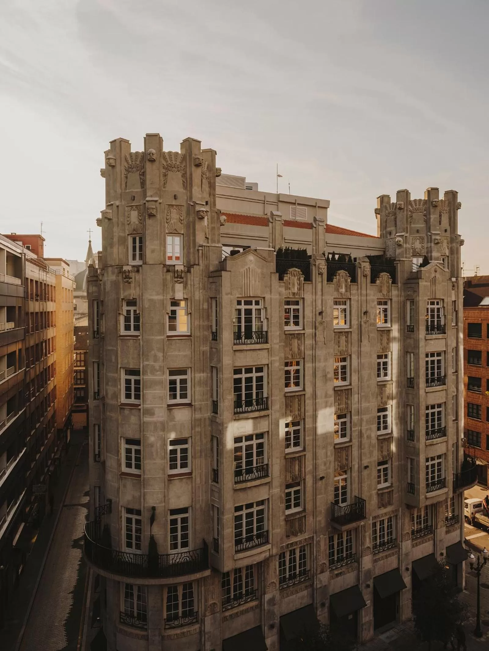 Facade/entrance in El Môderne Hotel