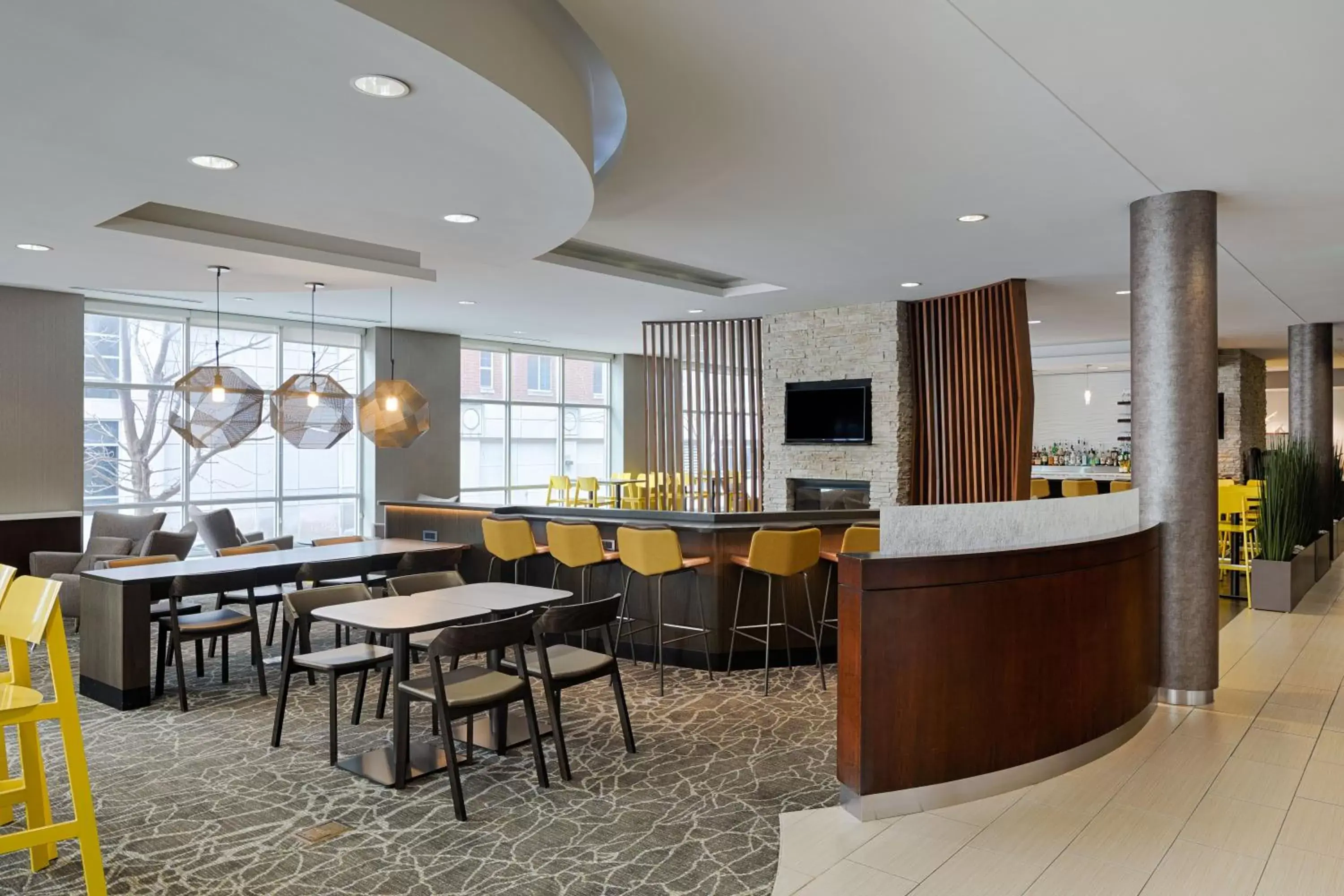 Lounge or bar, Restaurant/Places to Eat in SpringHill Suites by Marriott Bloomington