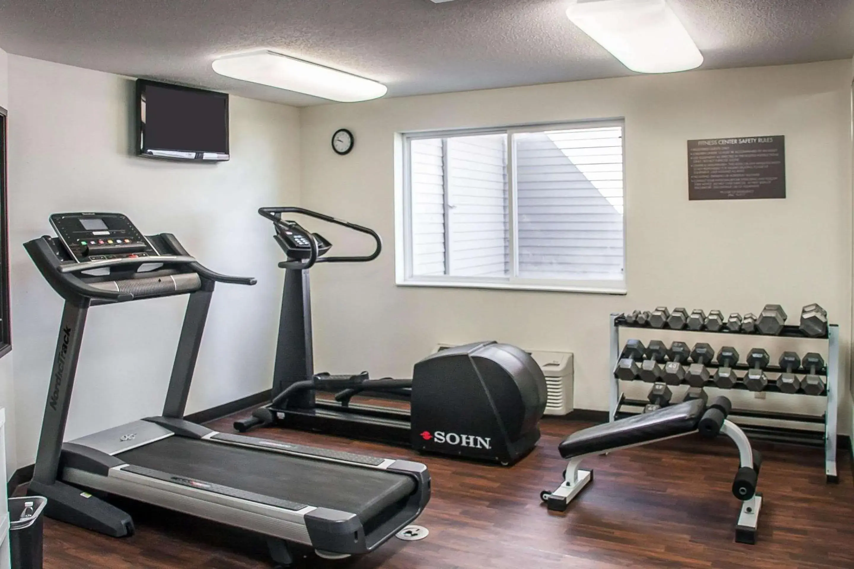 Fitness centre/facilities in Comfort Inn Fitness centre/facilities in Comfort Inn