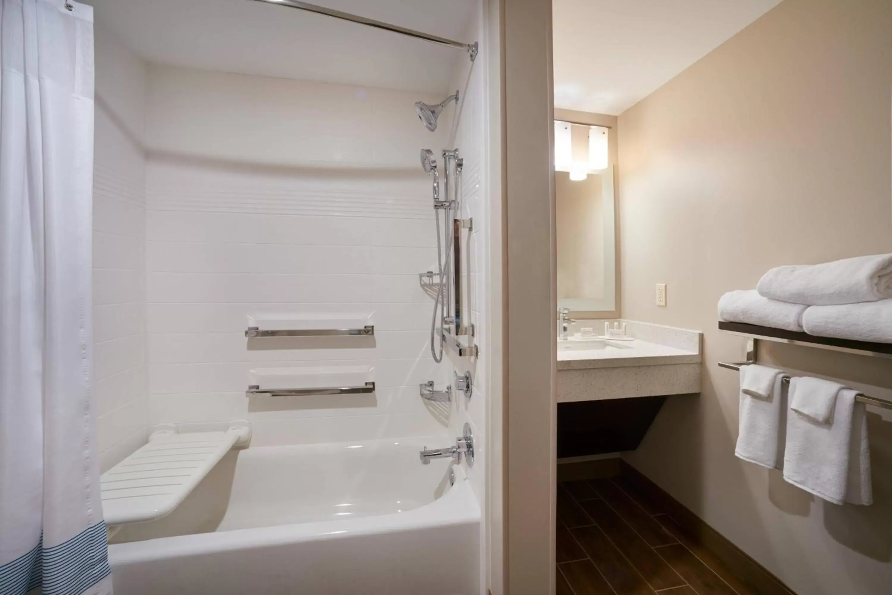 Bathroom in TownePlace Suites by Marriott Jackson