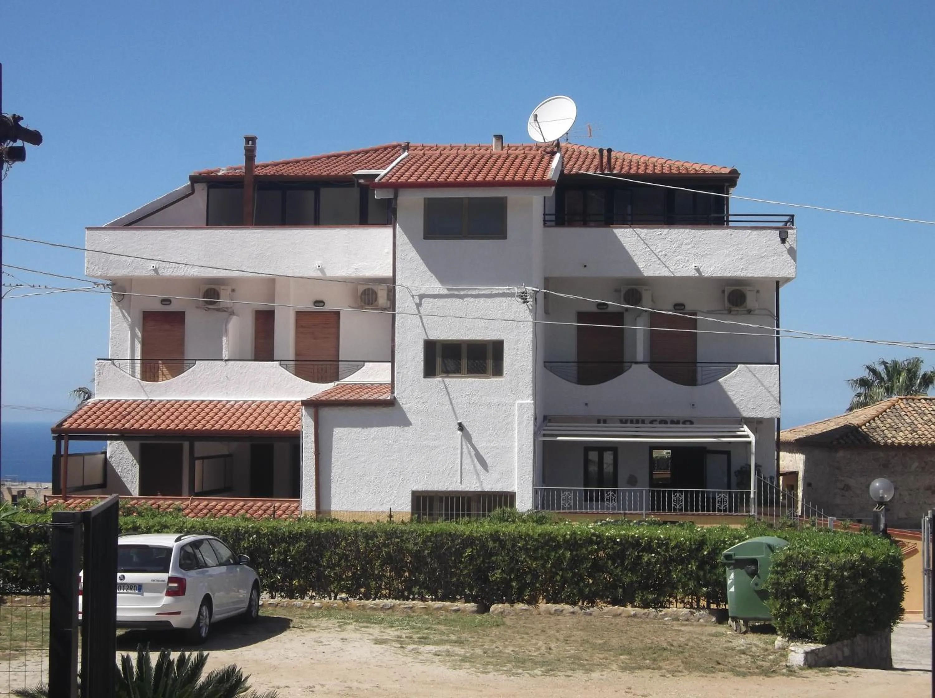 Property building in Hotel Il Vulcano