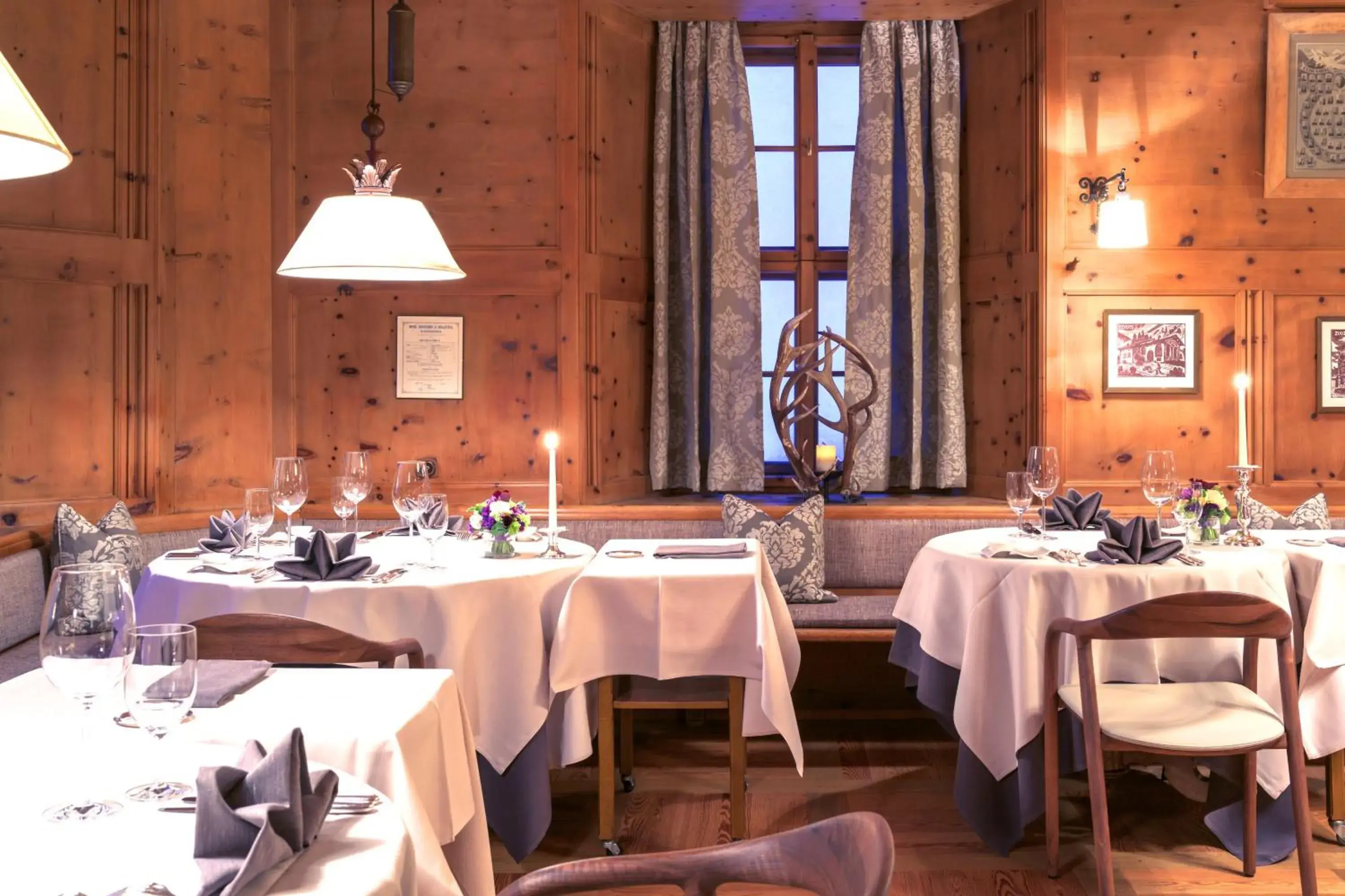 Restaurant/Places to Eat in Grand Hotel Kronenhof