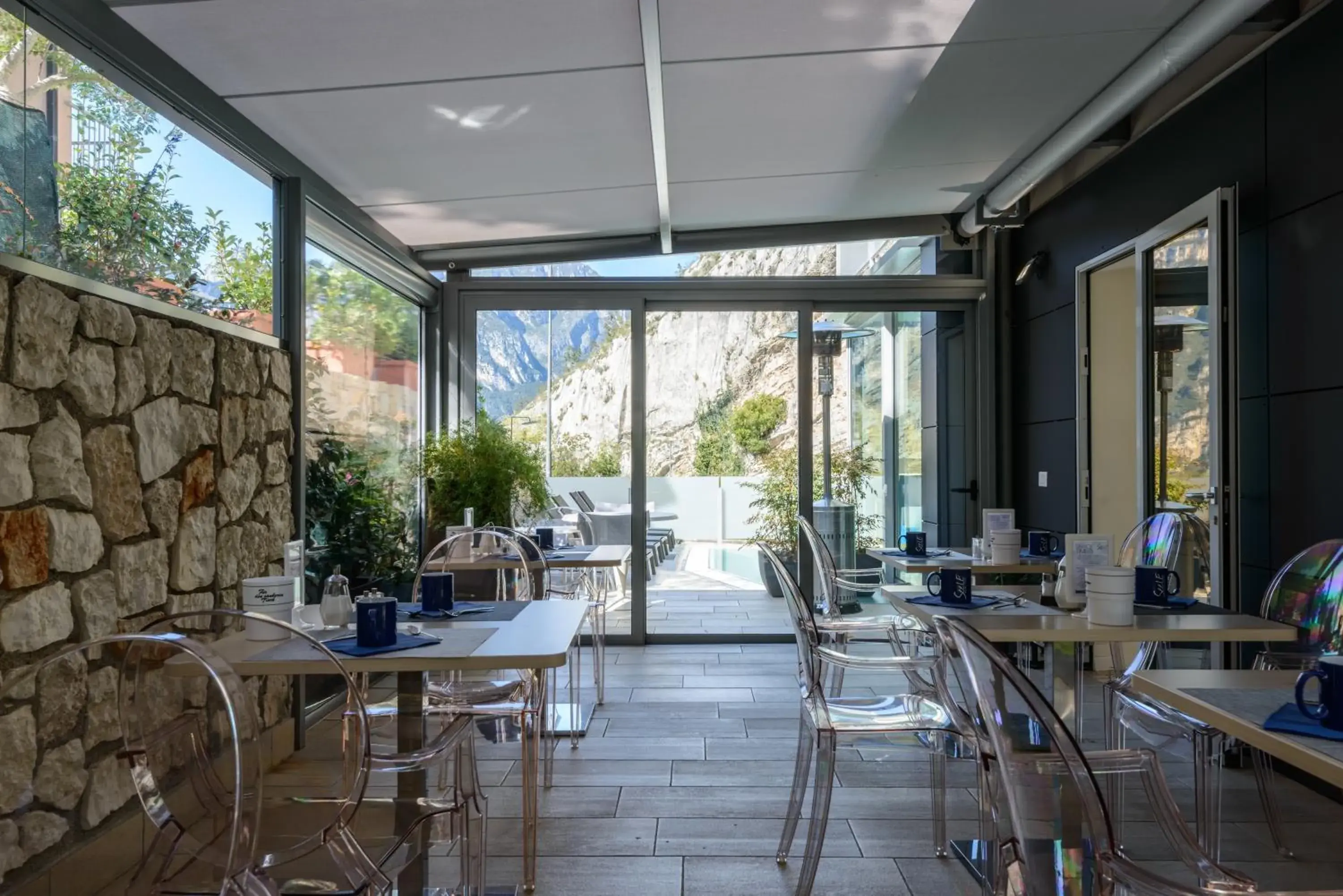 Restaurant/Places to Eat in SeeLE Garda Hotel