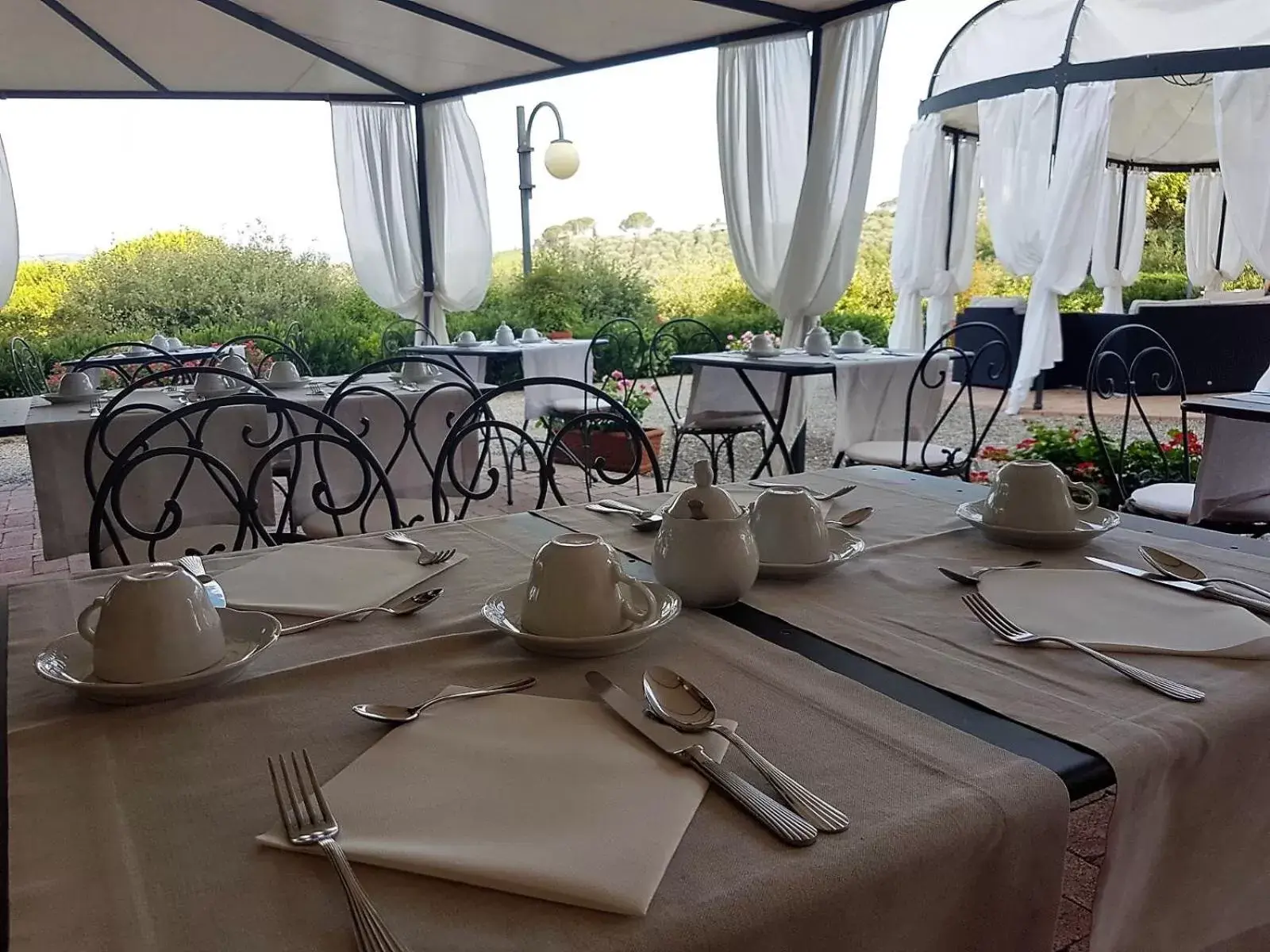 Buffet breakfast, Restaurant/Places to Eat in Villa Curina Resort