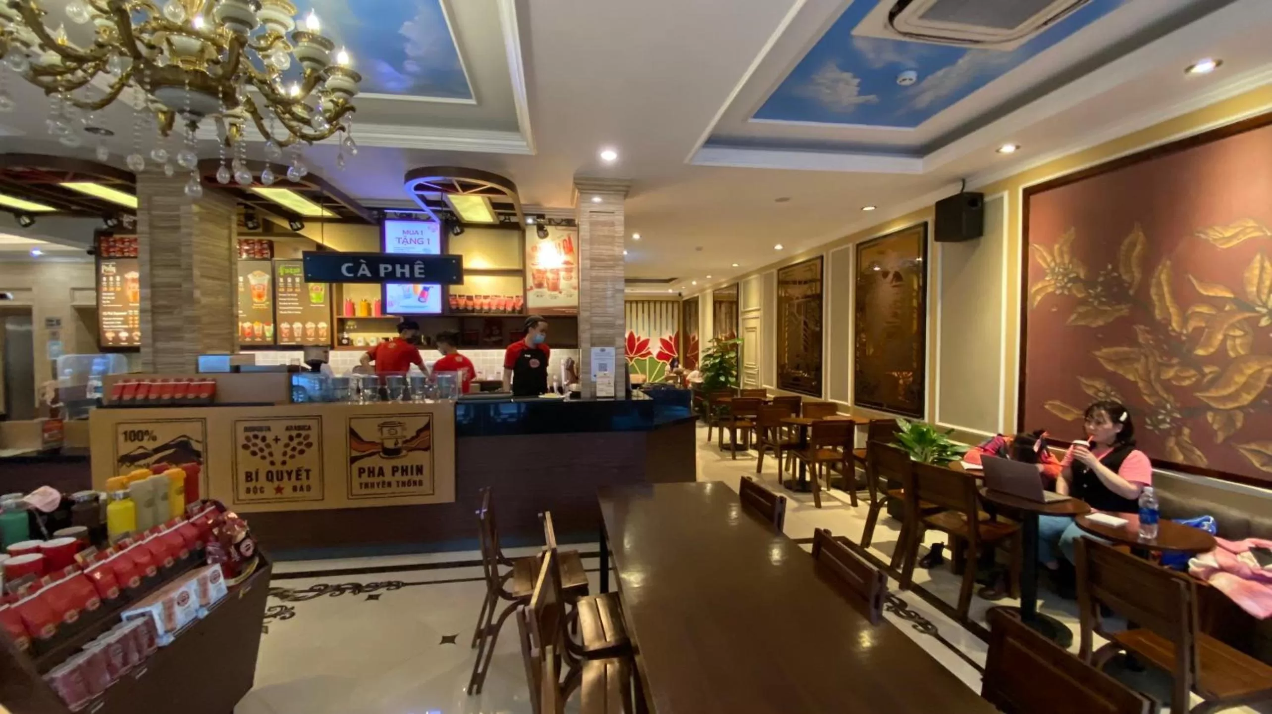 Food and drinks in Halais Hotel