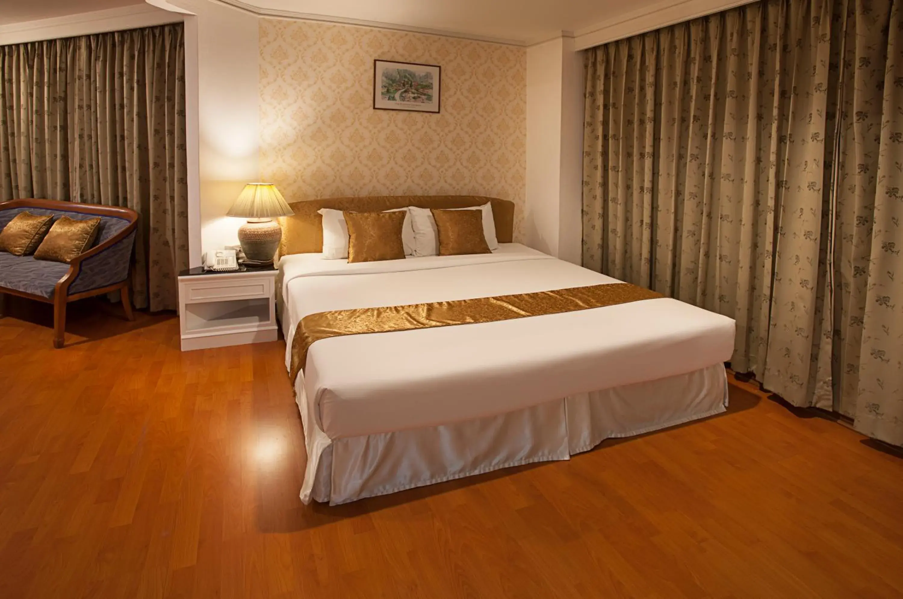 Bedroom, Bed in Summit Pavilion Hotel (SHA Extra Plus)