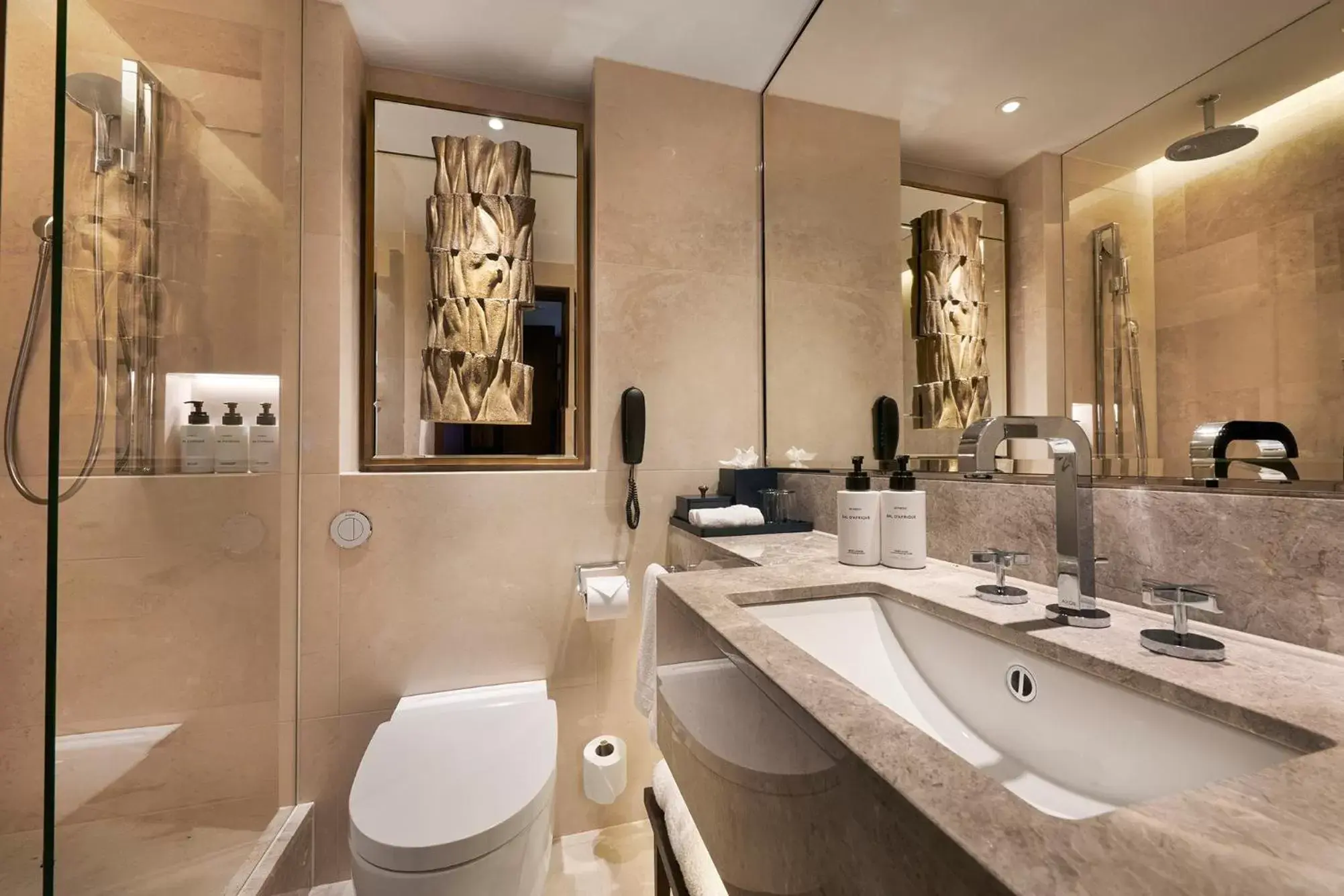 Shower, Bathroom in InterContinental London Park Lane, an IHG Hotel