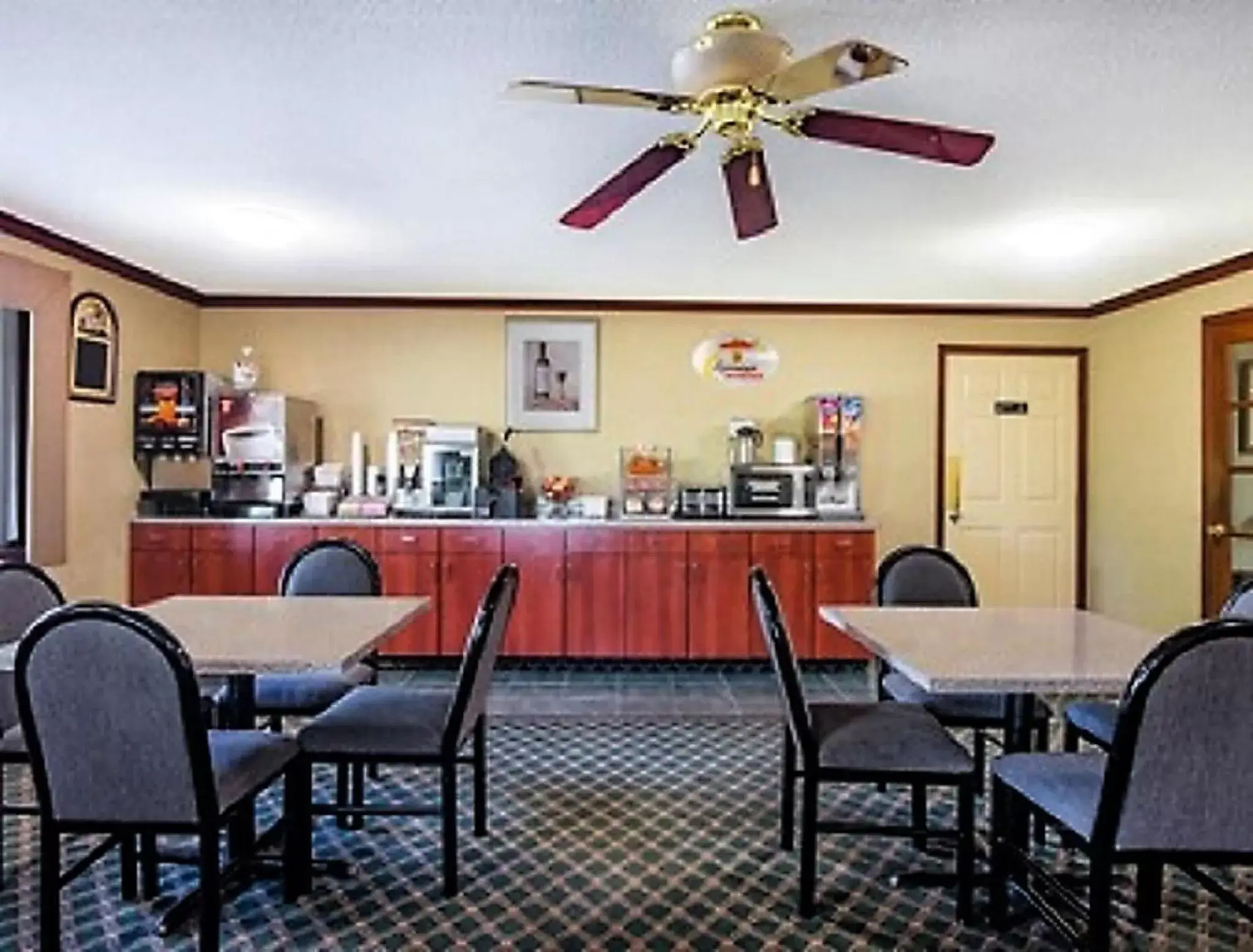 Meeting/conference room, Restaurant/Places to Eat in Super 8 by Wyndham Marysville