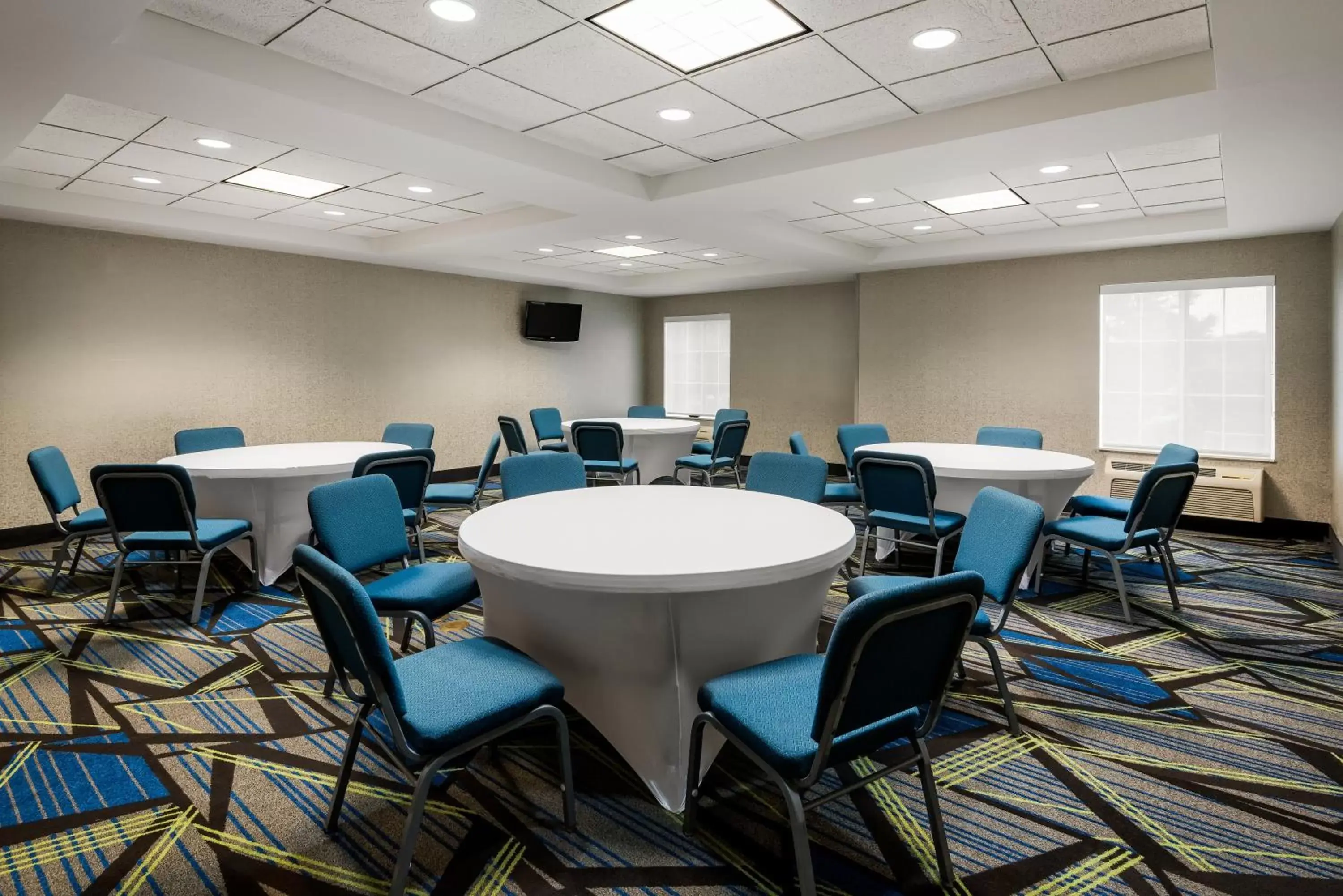 Meeting/conference room in Holiday Inn Express Charlotte West - Gastonia, an IHG Hotel