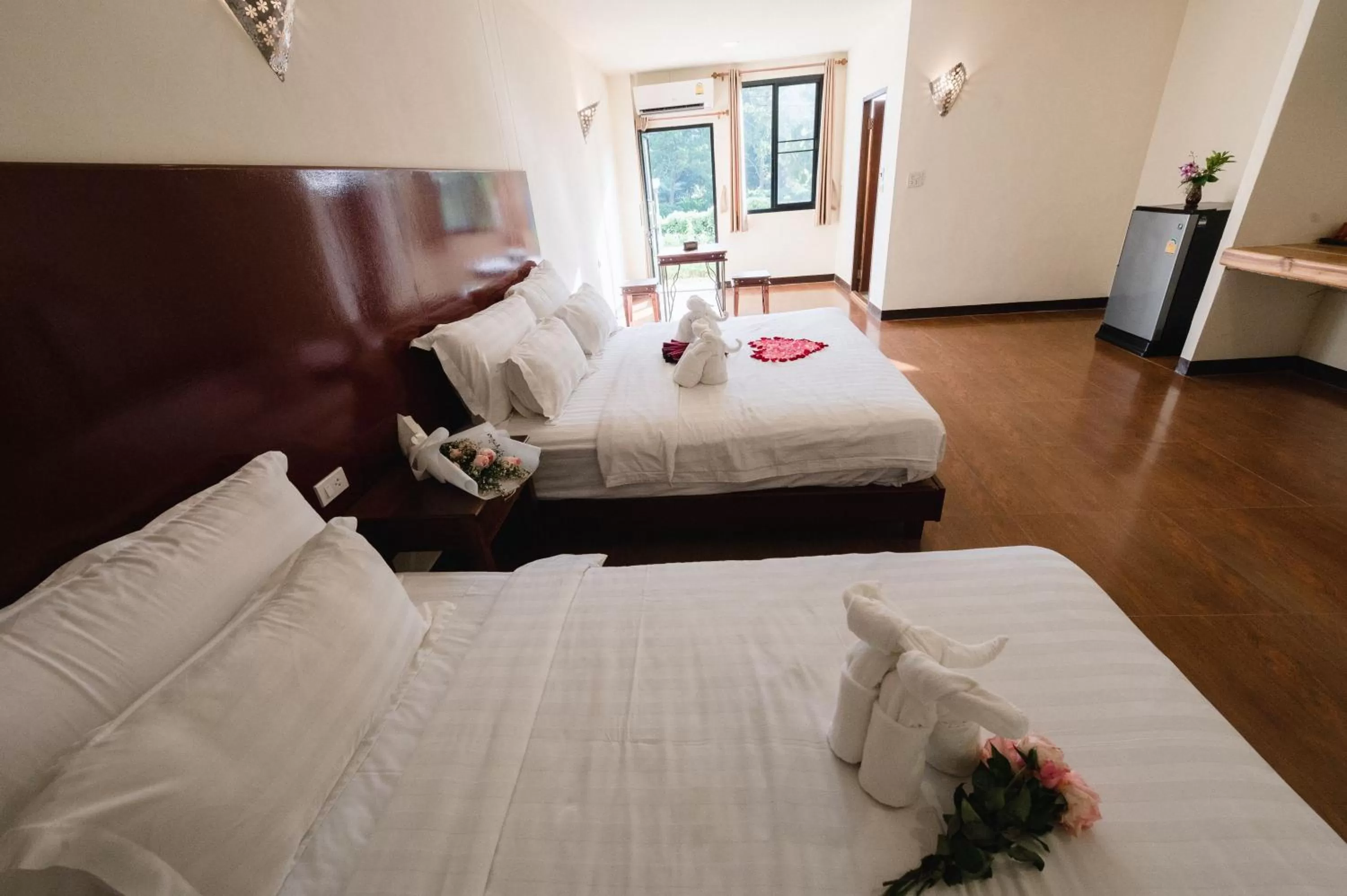 Photo of the whole room, Bed in Sasidara Resort Nan