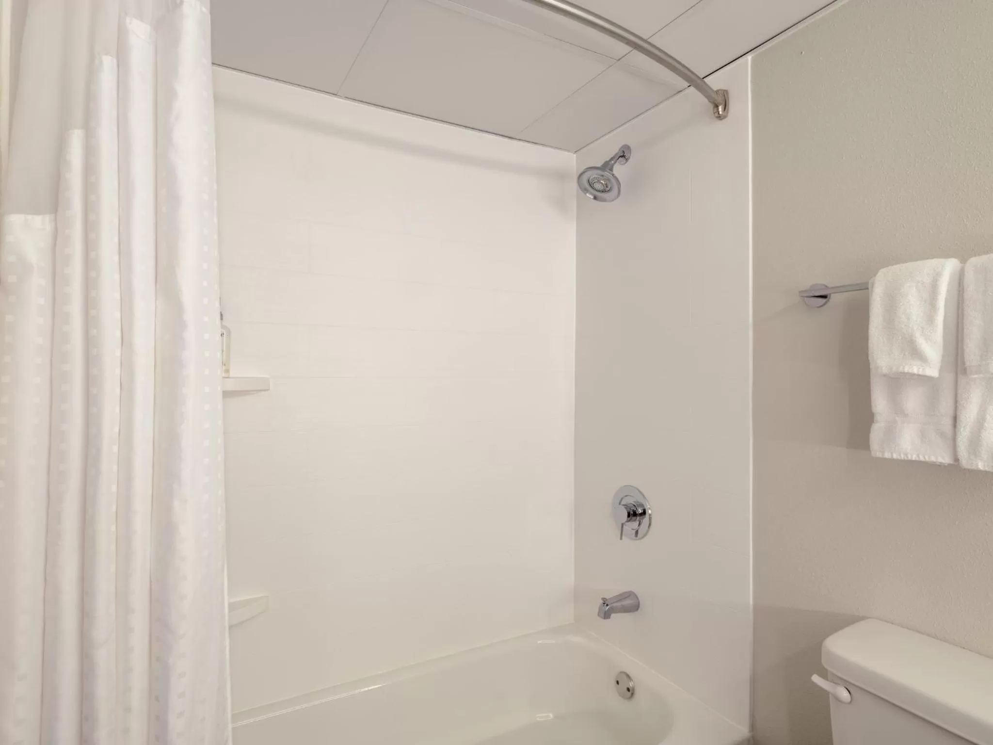 Bathroom in Holiday Inn Express & Suites Greensboro - I-40 atWendover by IHG