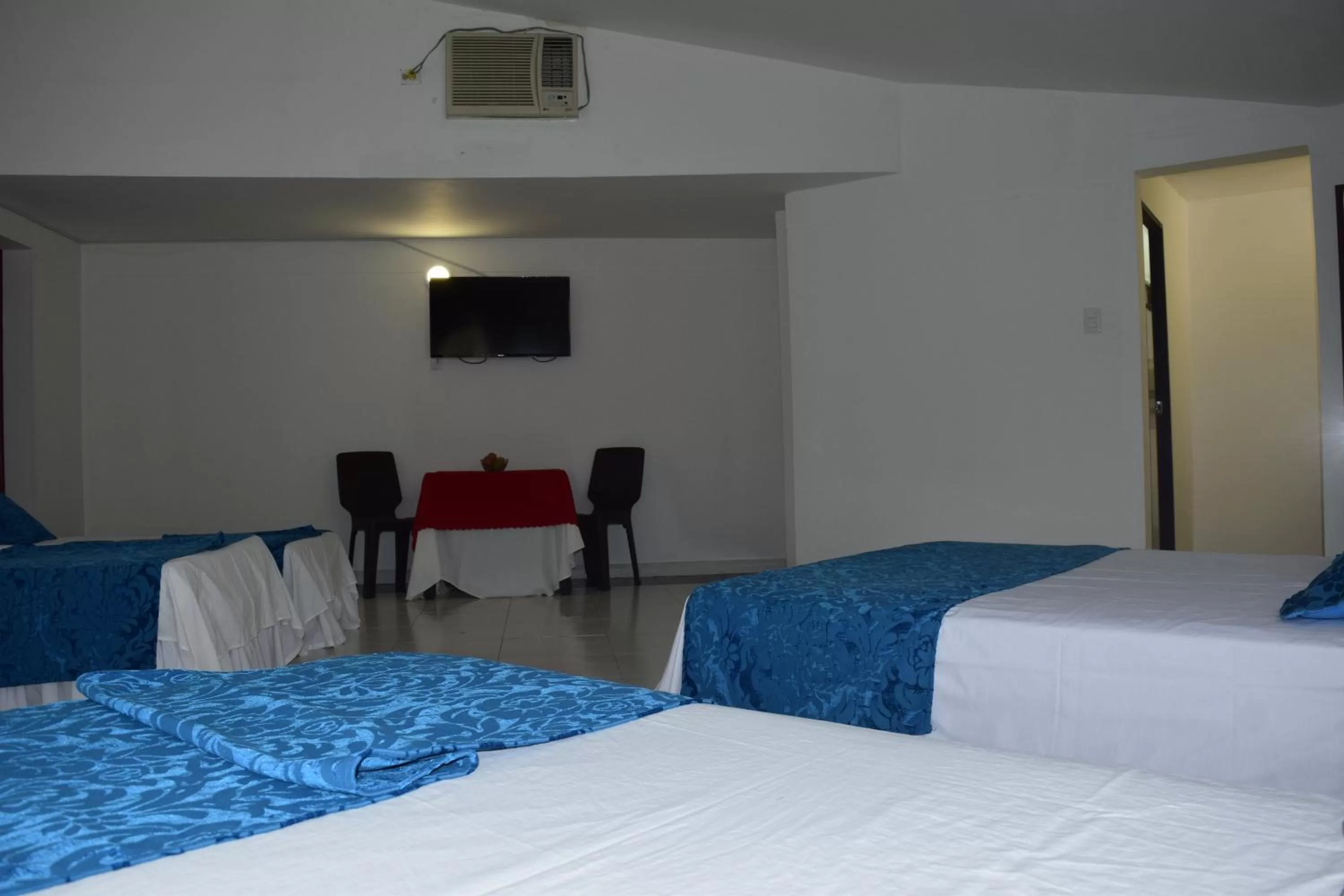 TV and multimedia, Bed in Hotel Las Victorias Palmira