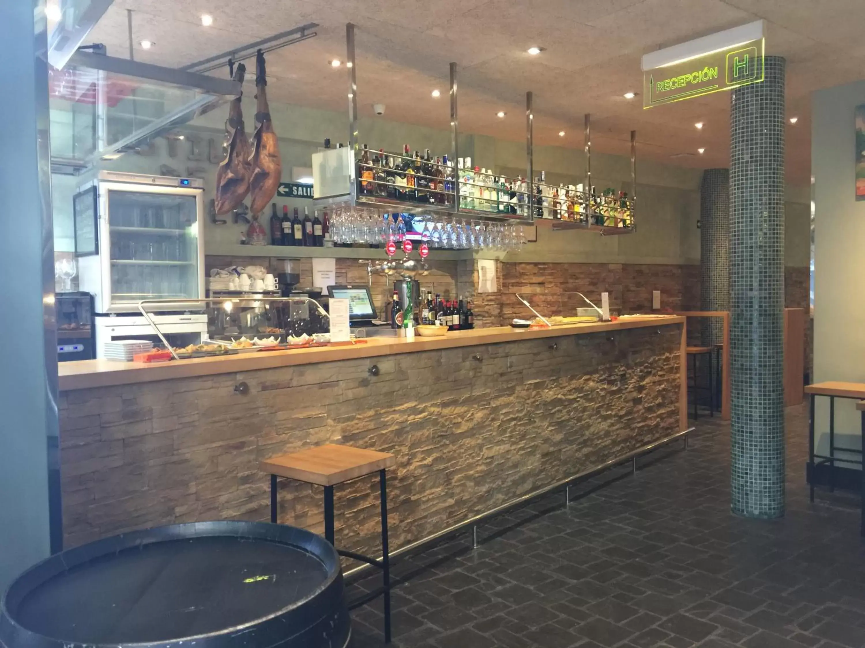 Restaurant/places to eat in Hotel Castillo de Javier Restaurant/places to eat in Hotel Castillo de Javier