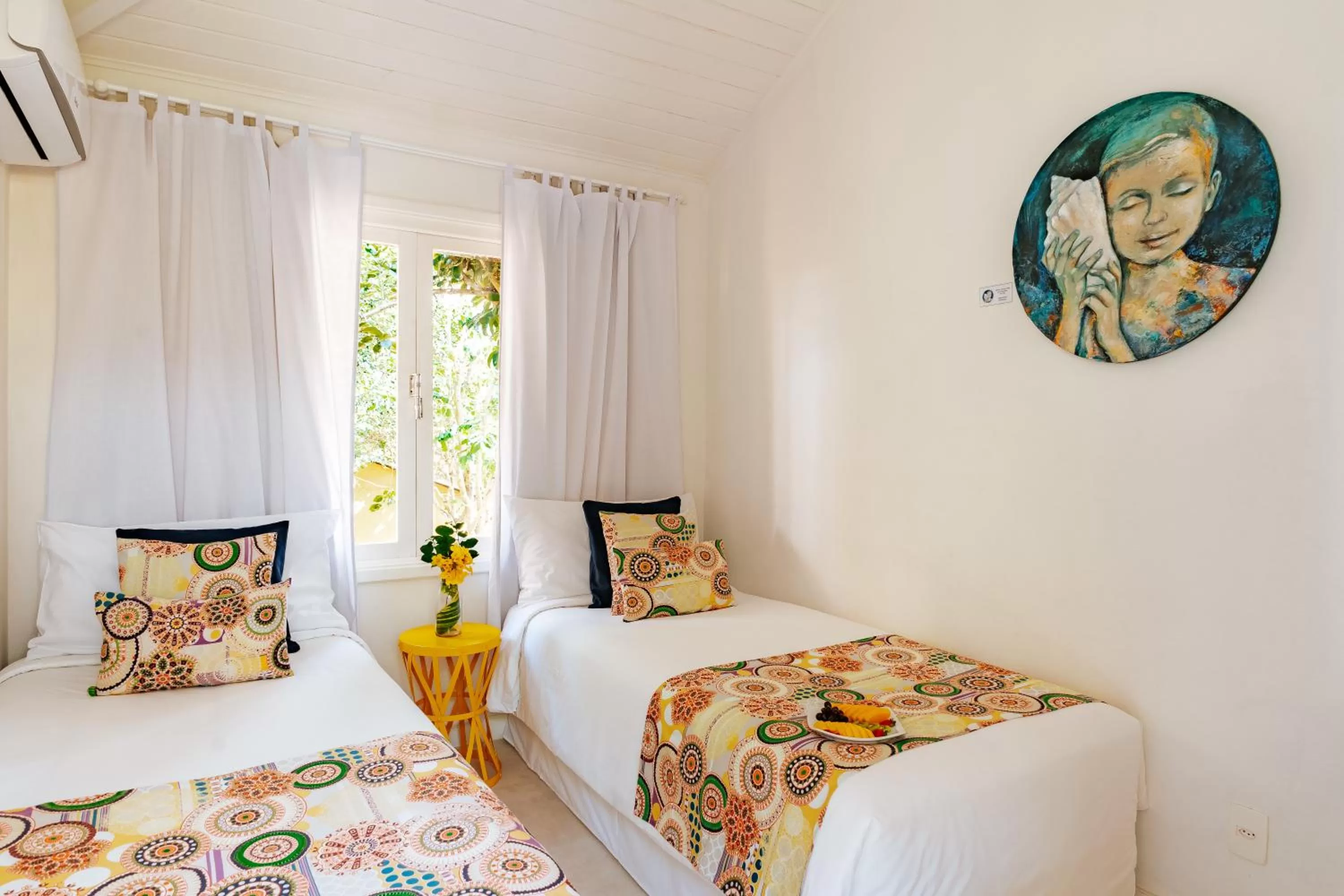 Bed in Jubarte Hotel by Insólito