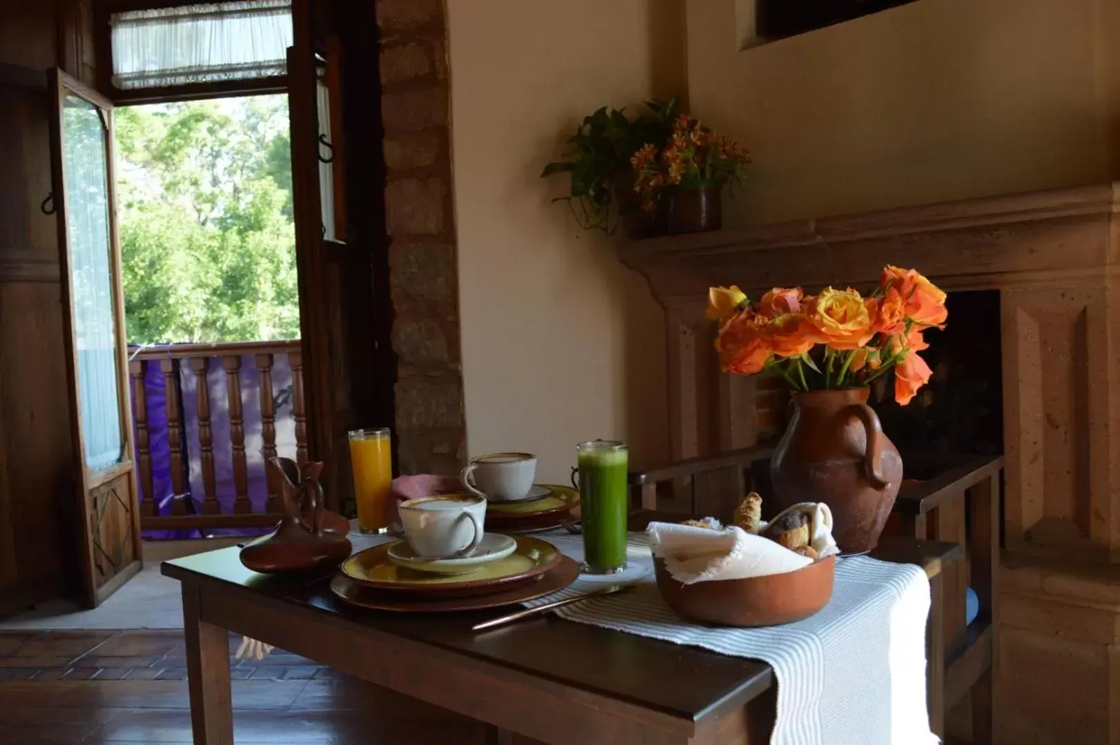 Breakfast, Restaurant/Places to Eat in Hotel Casa del Naranjo