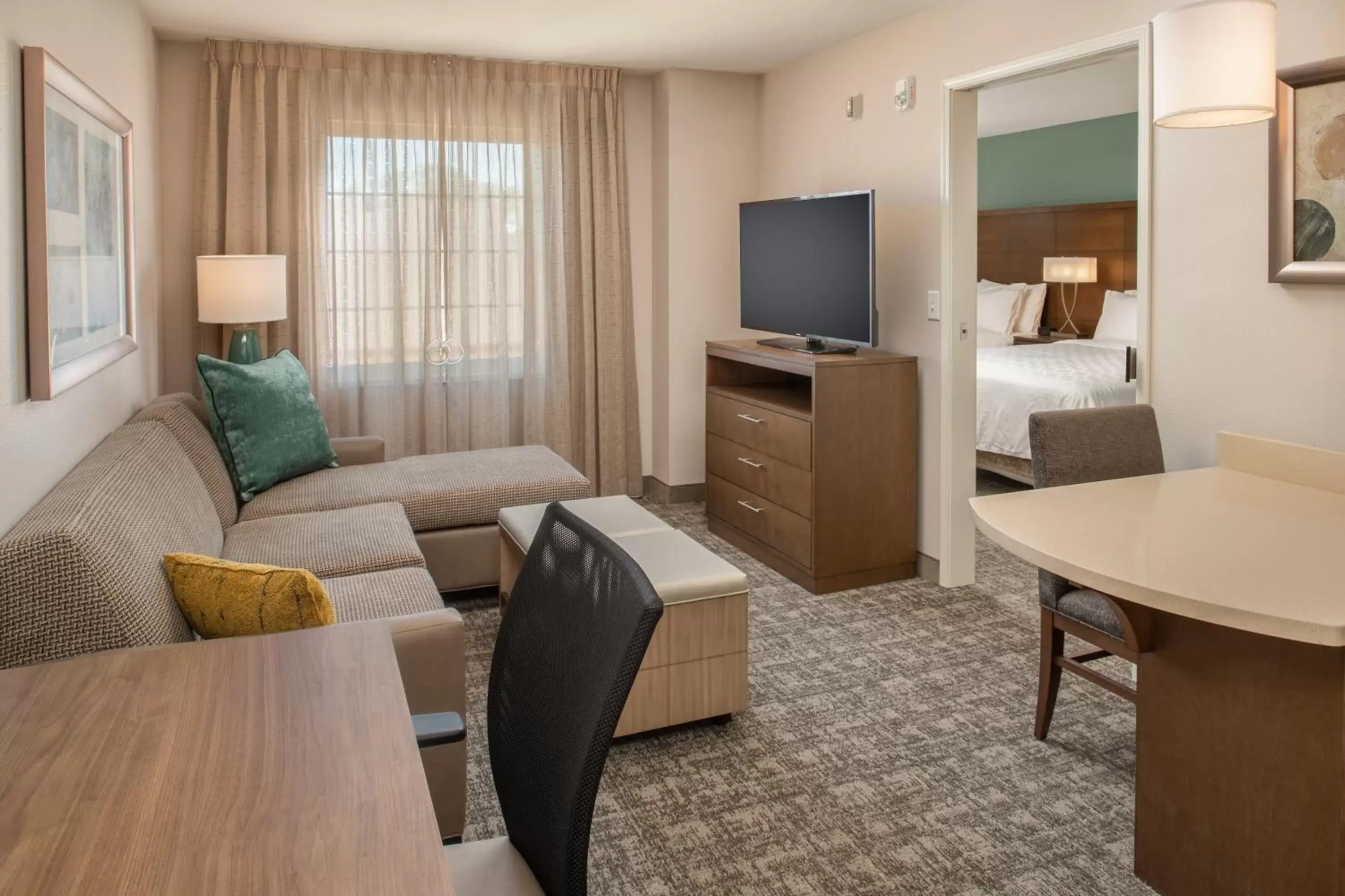 Living room, Seating Area in Staybridge Suites - Hillsboro North, an IHG Hotel