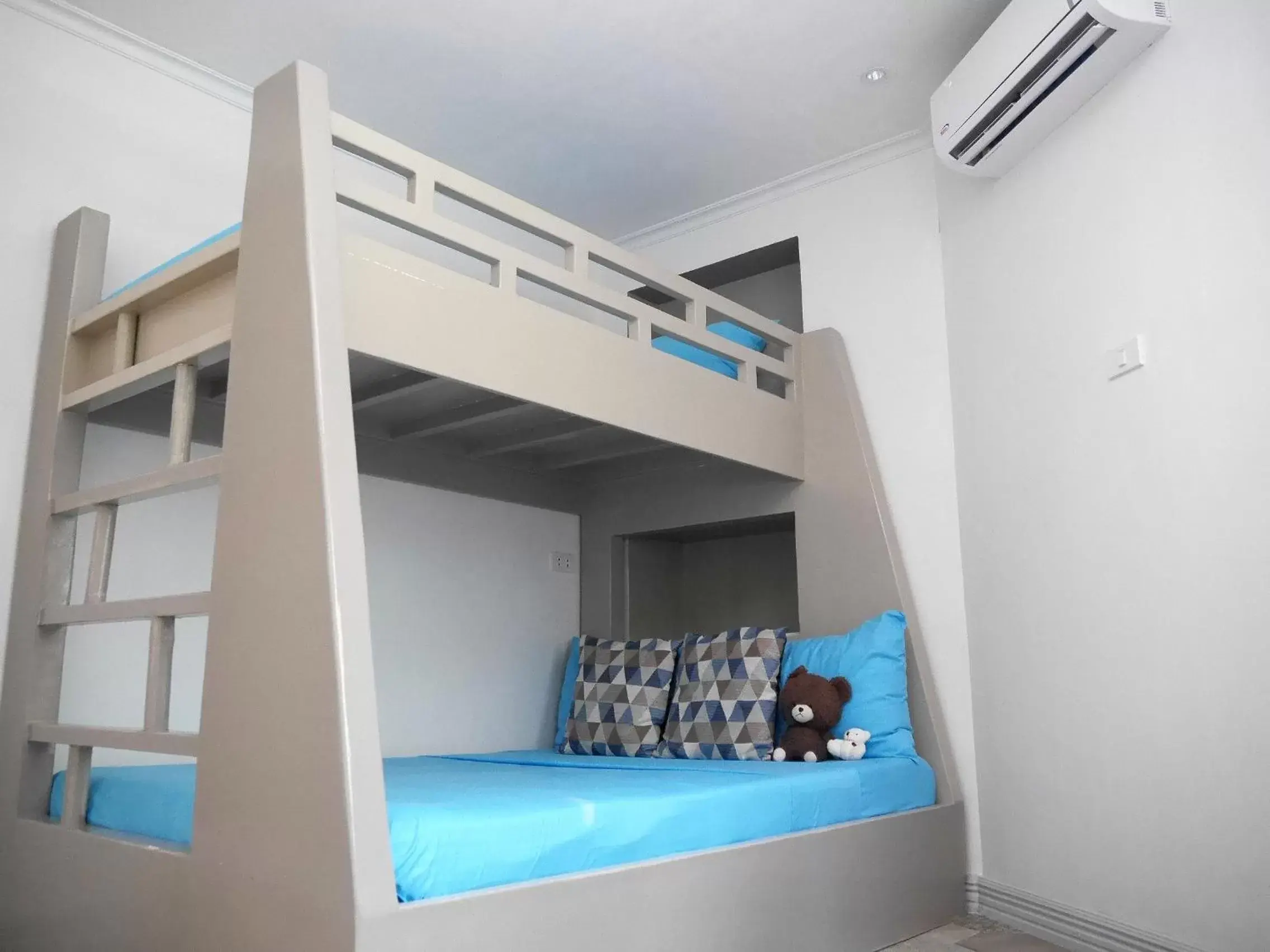 Bunk Bed in Bohol Dreamcatcher Resort