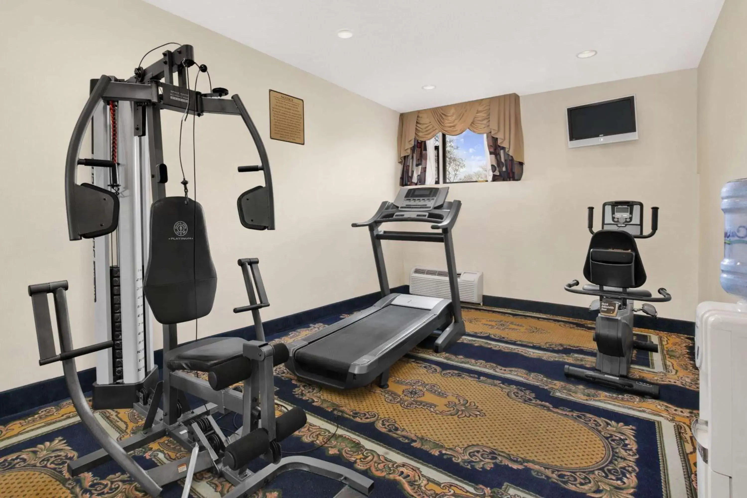 Spa and wellness centre/facilities, Fitness Center/Facilities in Ramada by Wyndham East Orange