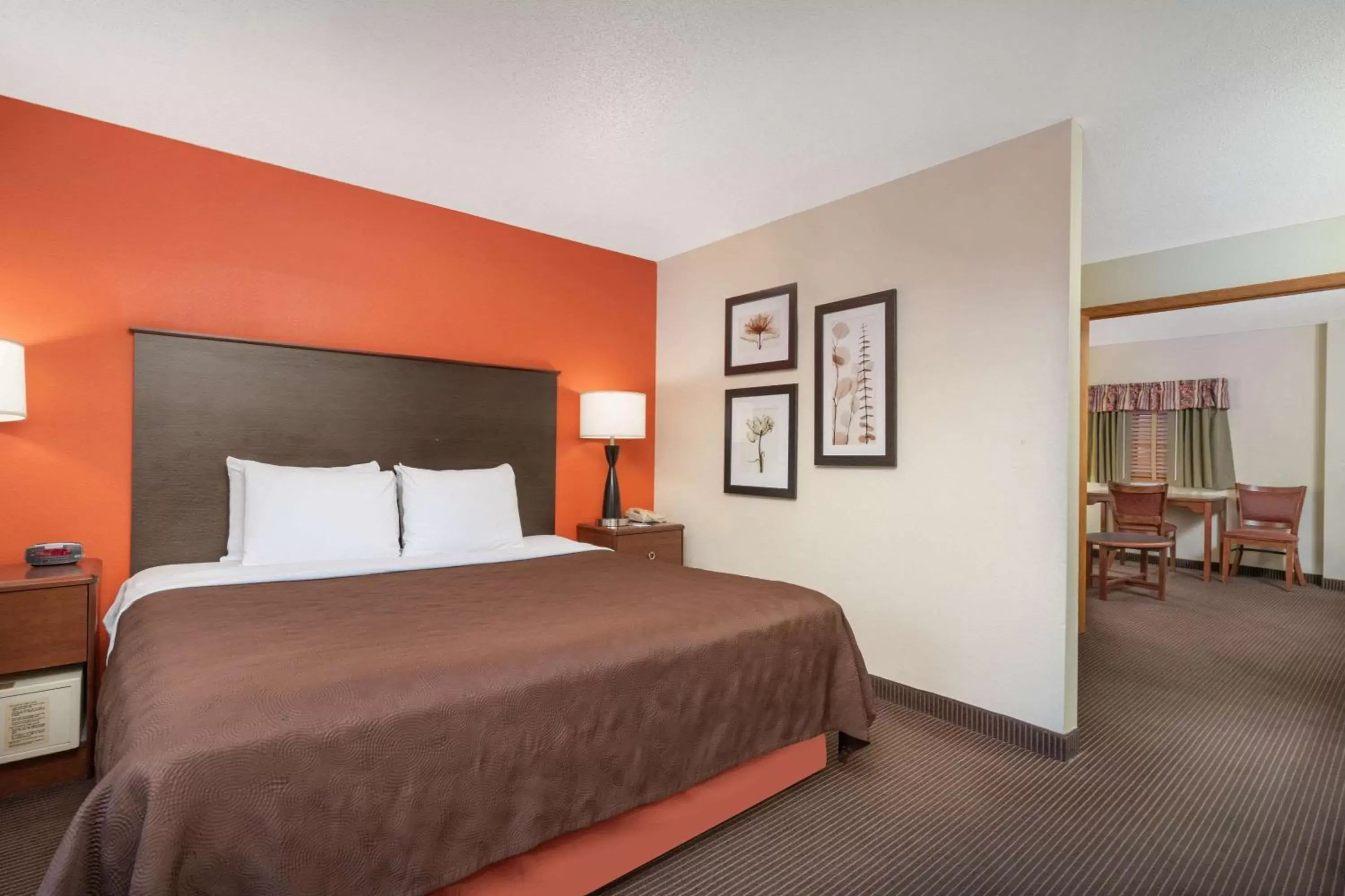 Photo of the whole room, Bed in AmericInn by Wyndham Coon Rapids