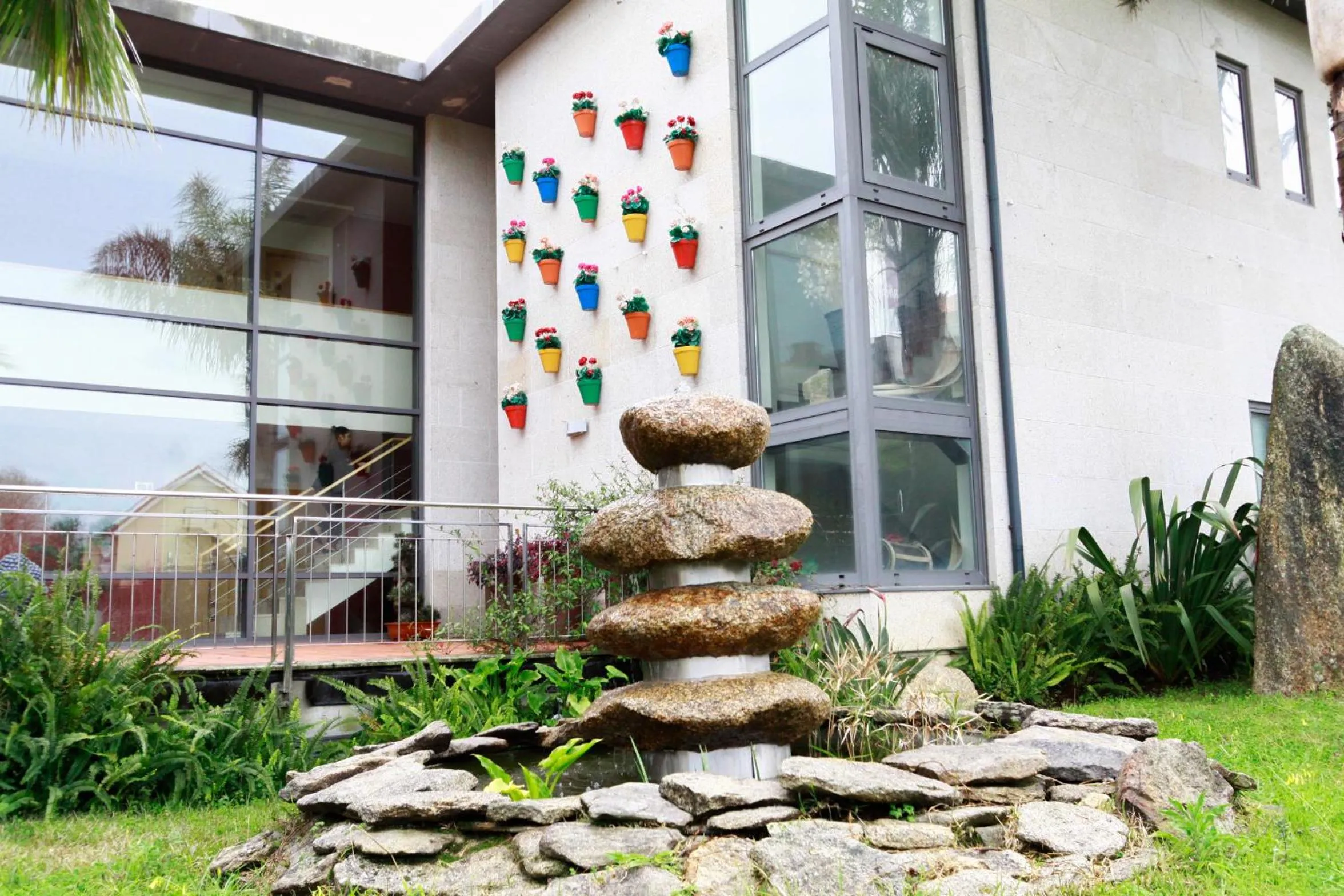 Facade/entrance in Peregrina Hotel