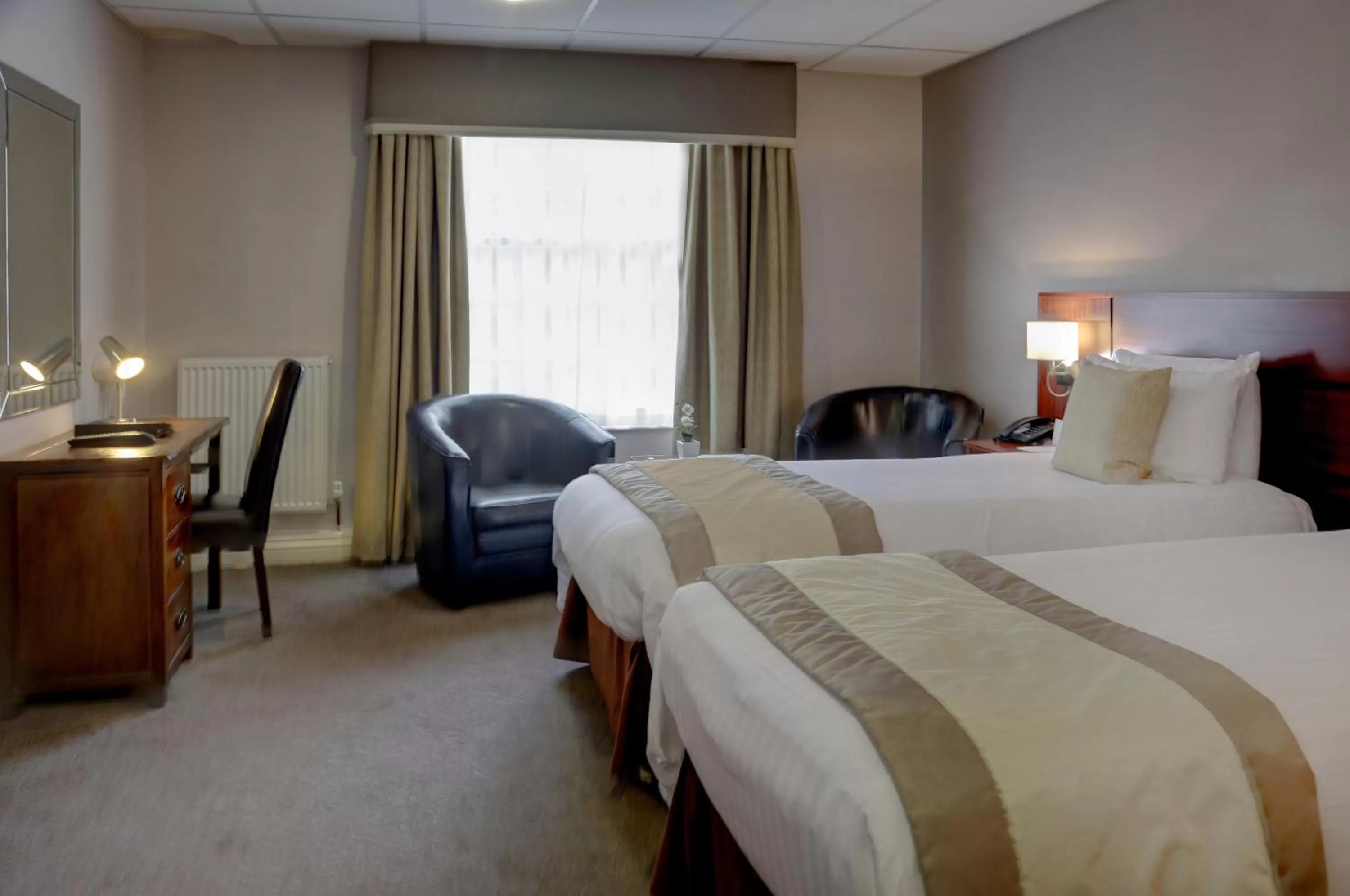 Bedroom, Bed in Best Western Plus West Retford Hotel