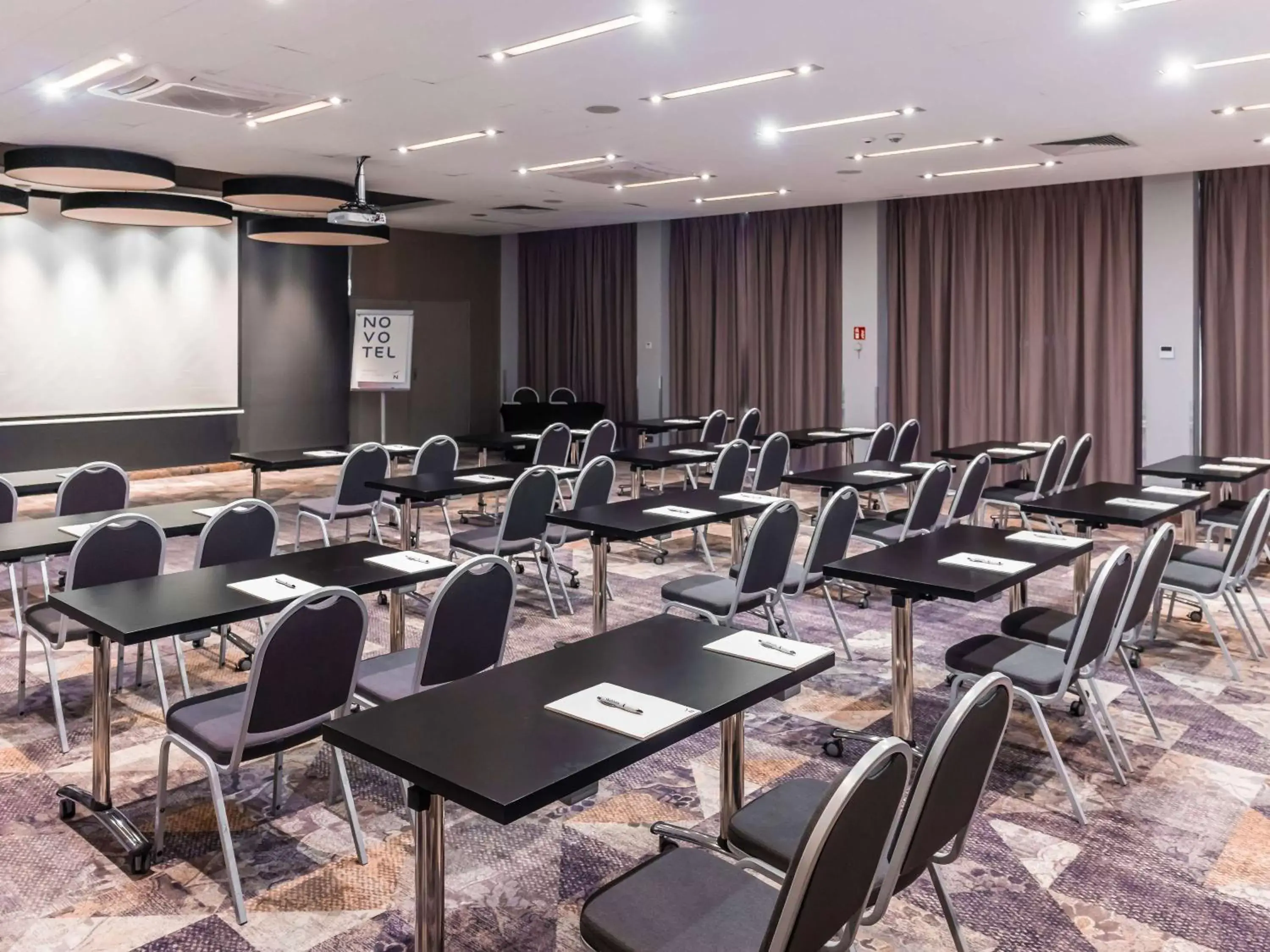 Meeting/conference room in Novotel Kraków City West