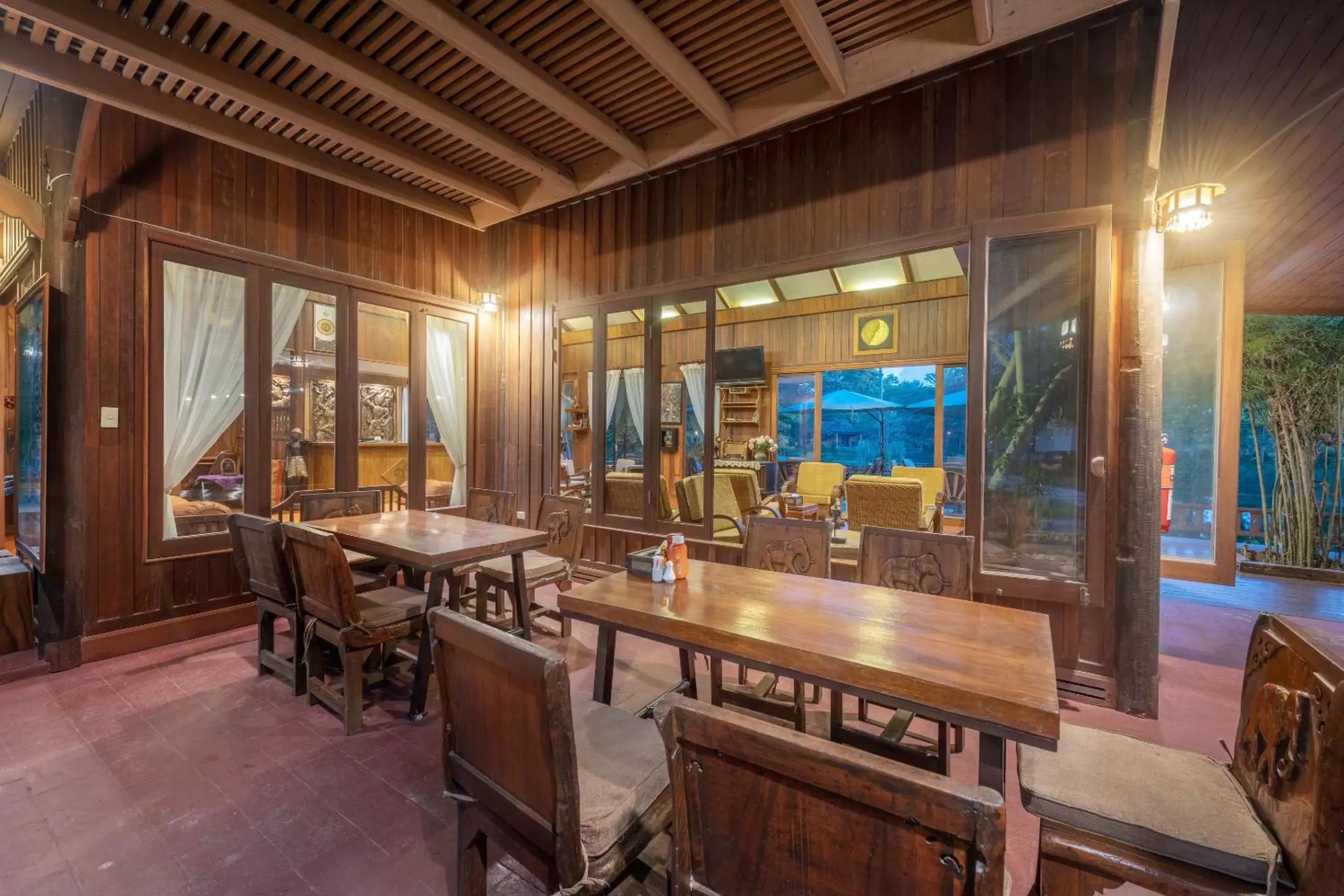 Lobby or reception, Restaurant/Places to Eat in Vana Varin Resort