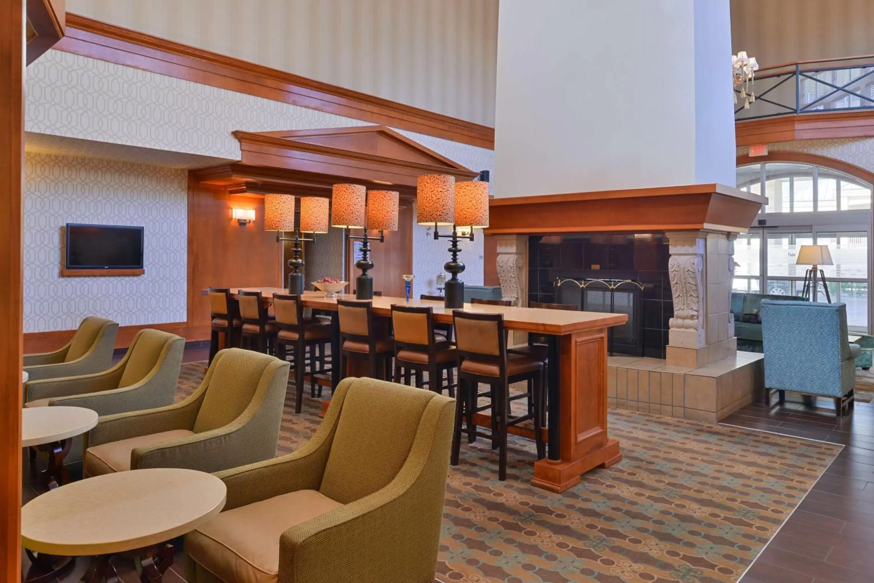 Lobby or reception in Hampton Inn & Suites by Hilton Calgary University NW Lobby or reception in Hampton Inn & Suites by Hilton Calgary University NW