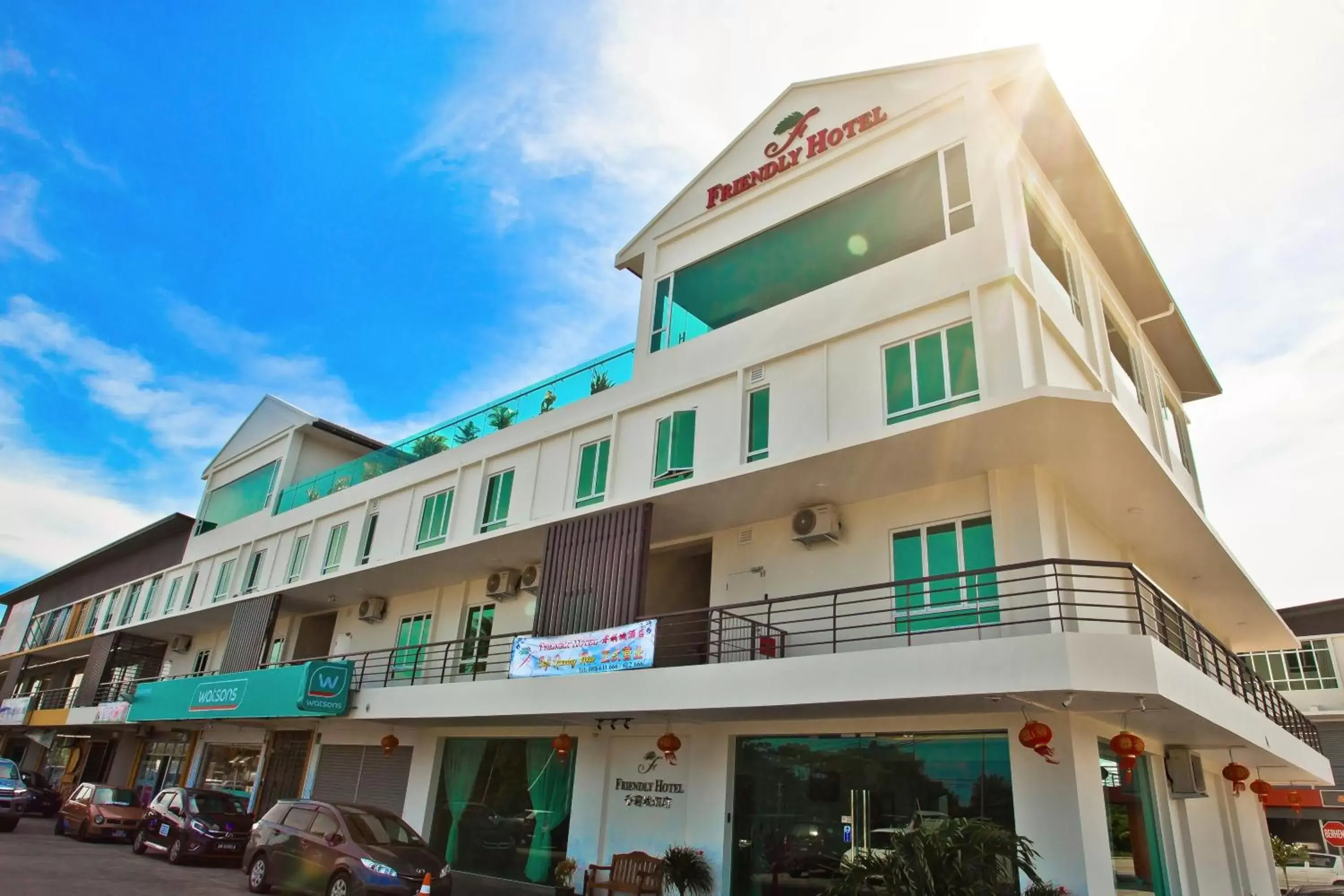 Facade/entrance in Friendly Hotel Facade/entrance in Friendly Hotel