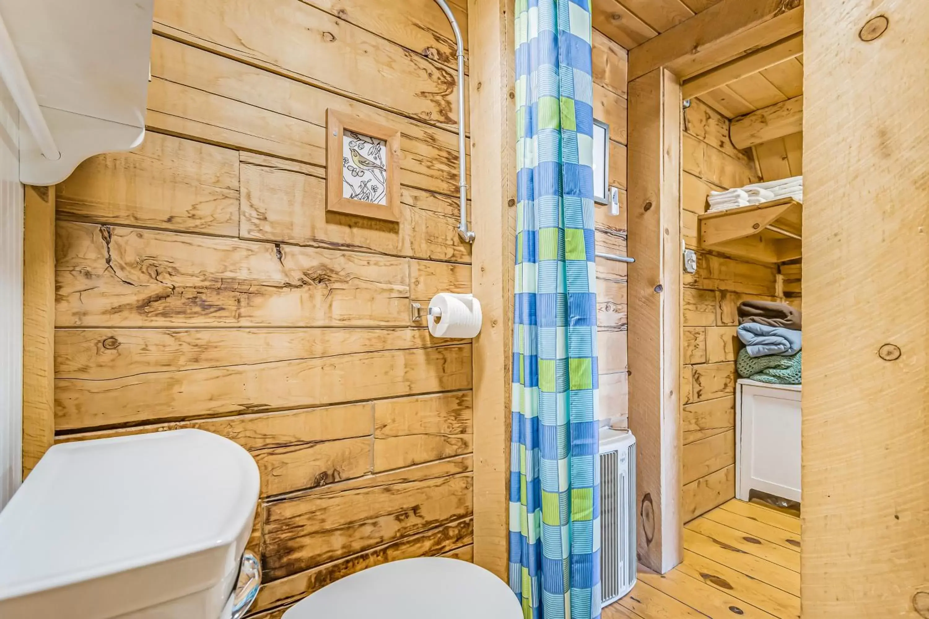 Bathroom in Sunny Acres Cabin