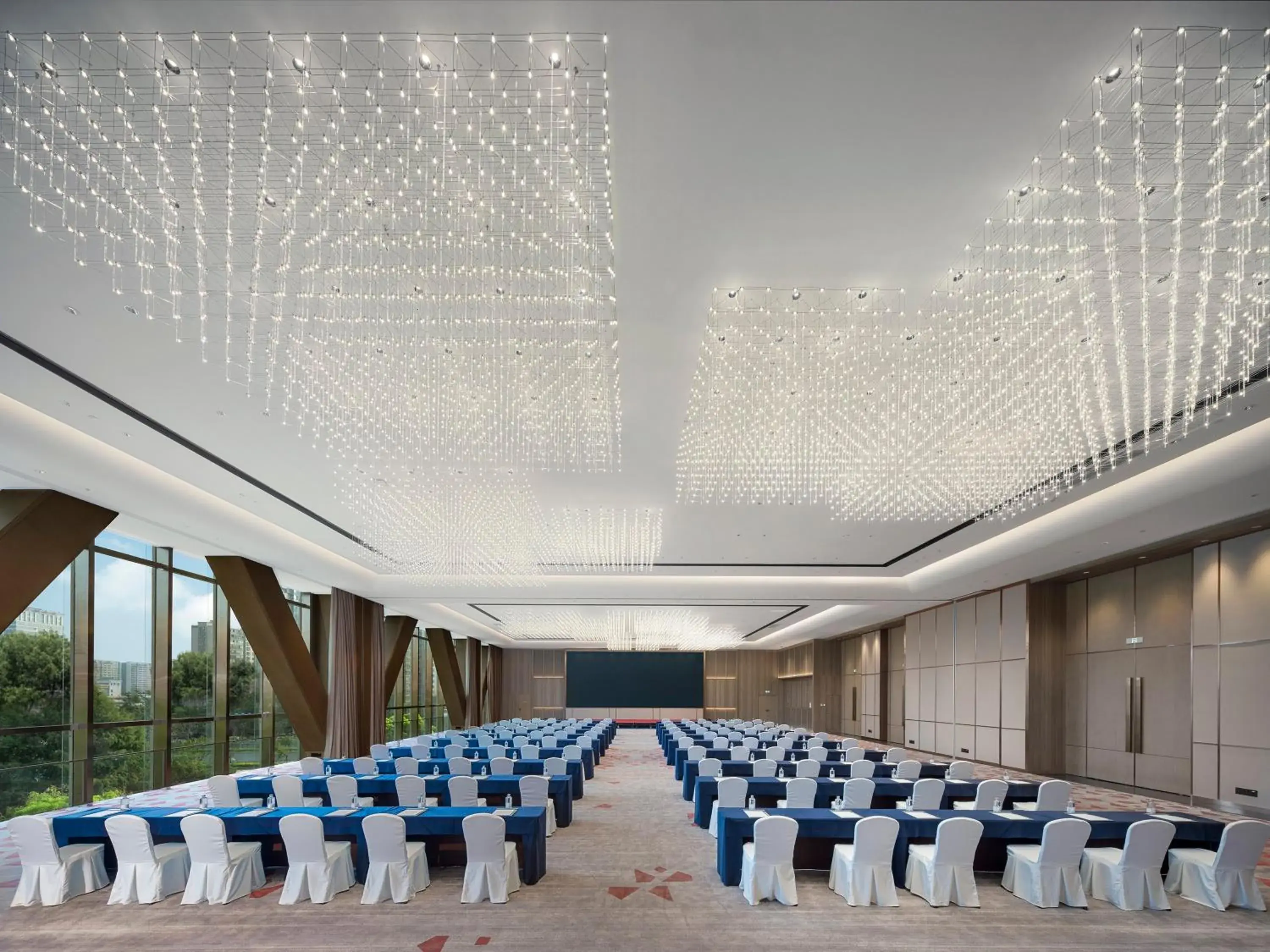 Meeting/conference room in Crowne Plaza Hangzhou Linping, an IHG Hotel
