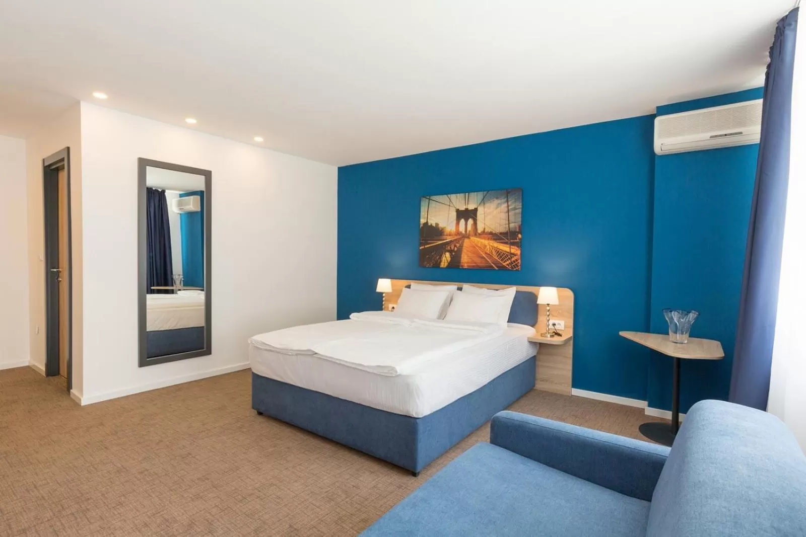 Bed in Premium Crown Suites