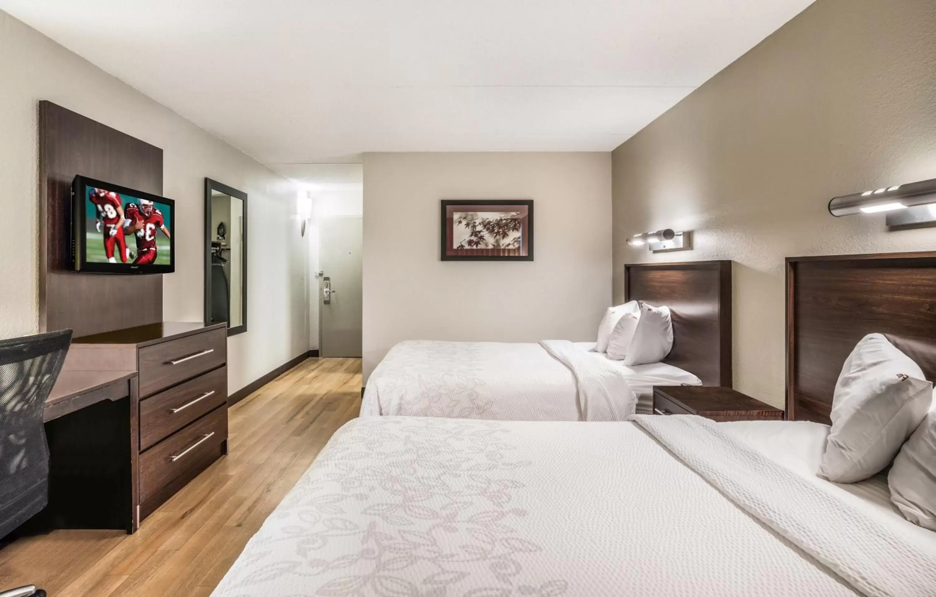 Photo of the whole room, Bed in Red Roof Inn PLUS+ Boston - Woburn/ Burlington Photo of the whole room, Bed in Red Roof Inn PLUS+ Boston - Woburn/ Burlington