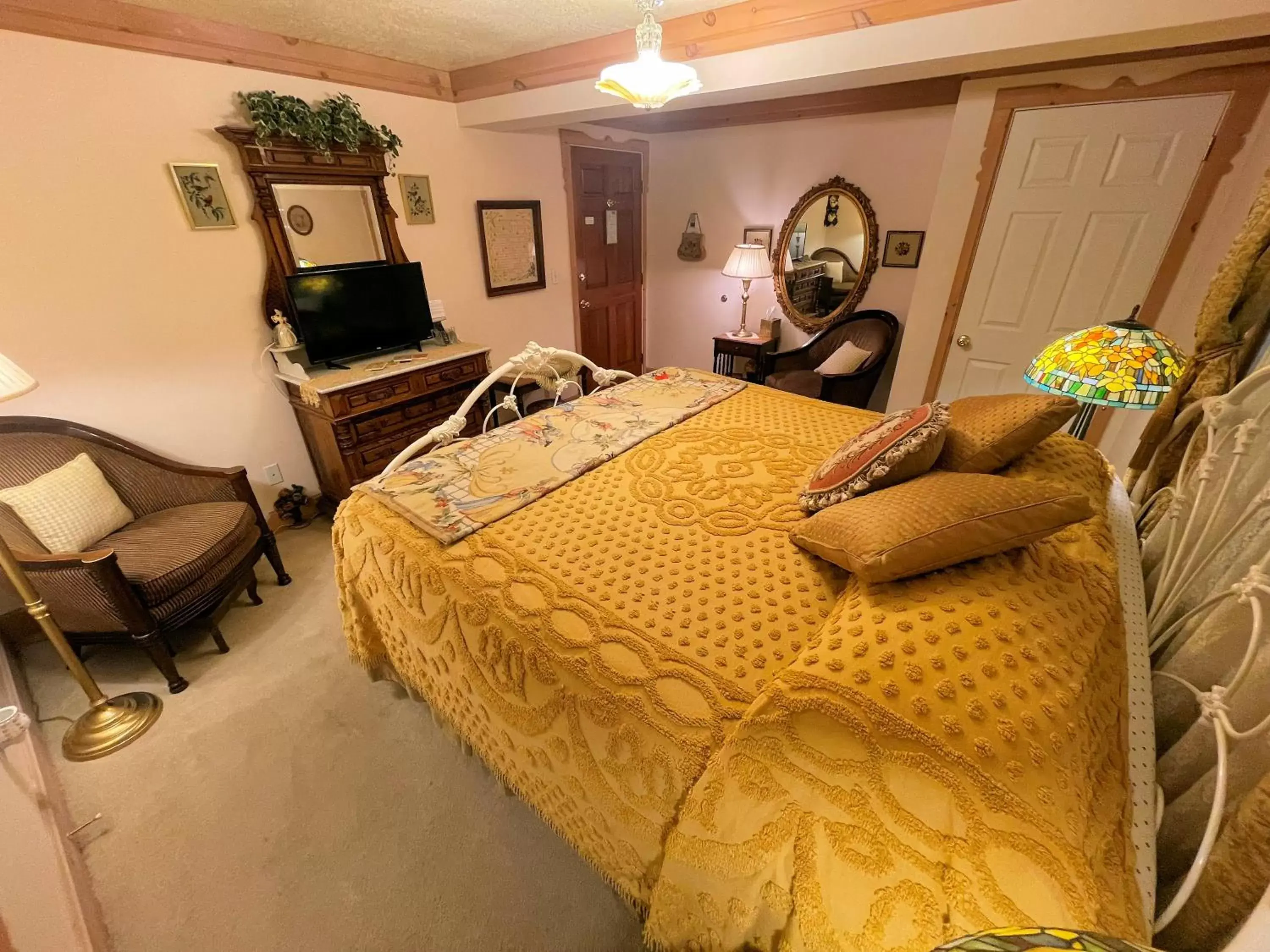 Bed in Big Yellow Inn