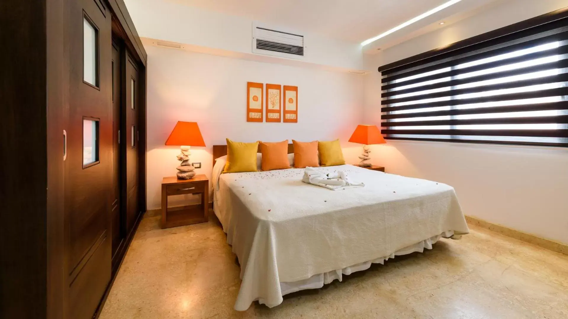 Bed in Aligio Apart-hotel & Spa - Las Terrenas