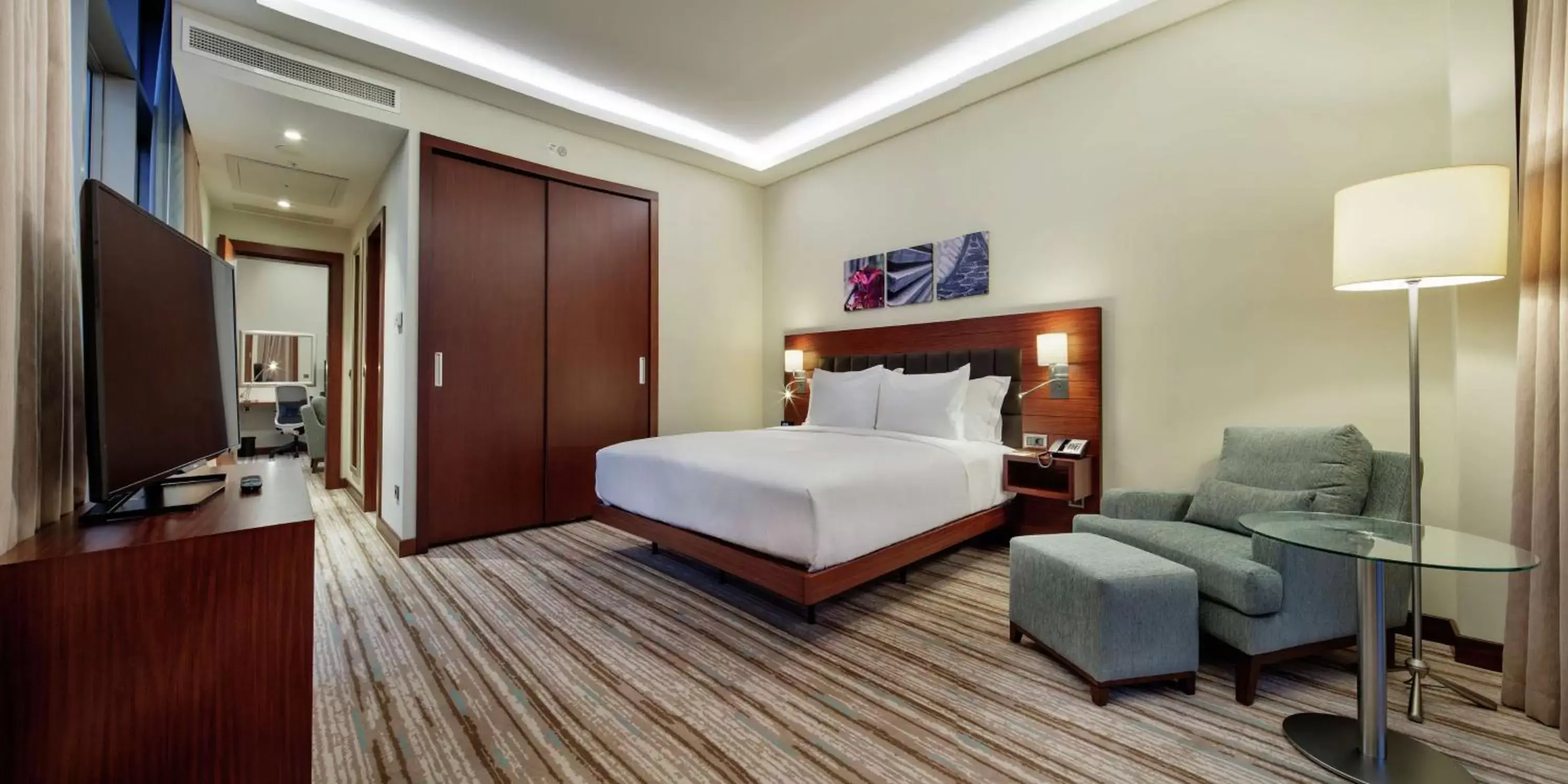 Living room, Bed in Hilton Garden Inn Corlu Living room, Bed in Hilton Garden Inn Corlu