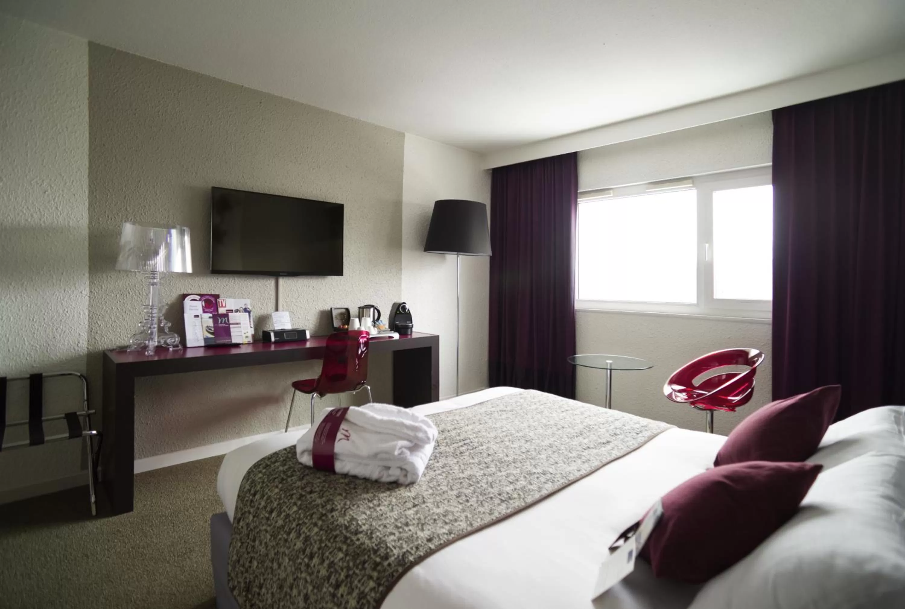 Bedroom, Bed in Mercure Annemasse Porte De Genève