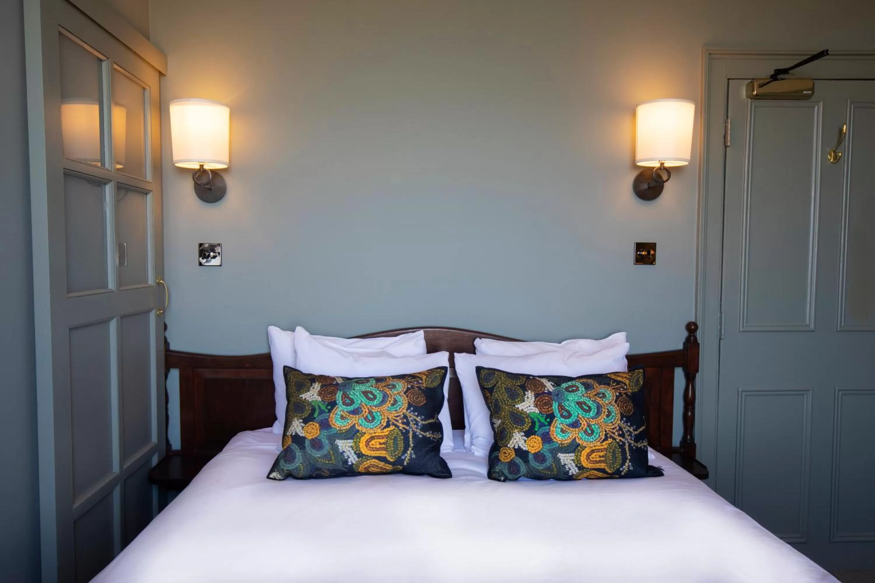 Bed in Cottage In The Wood