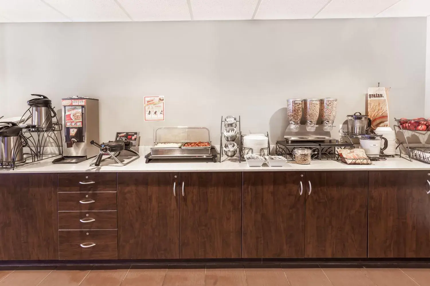 Continental breakfast in Microtel Inn & Suites by Wyndham - Timmins Continental breakfast in Microtel Inn & Suites by Wyndham - Timmins