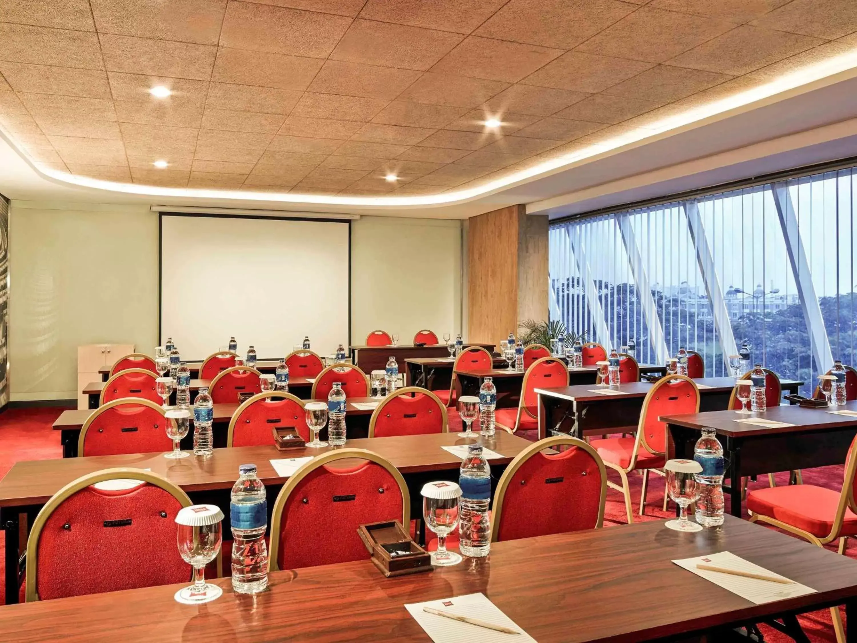 Meeting/conference room in Ibis Gading Serpong