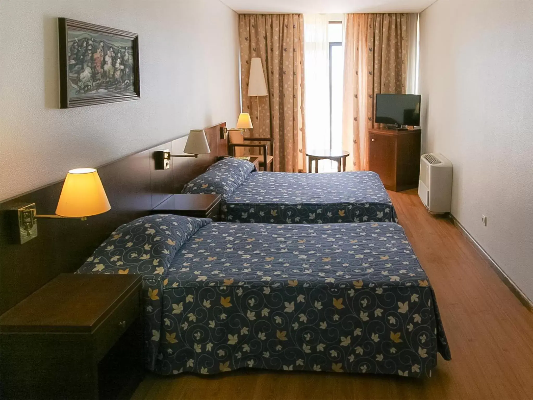 Double Room with Extra Bed in Albergaria Quim Barreiros