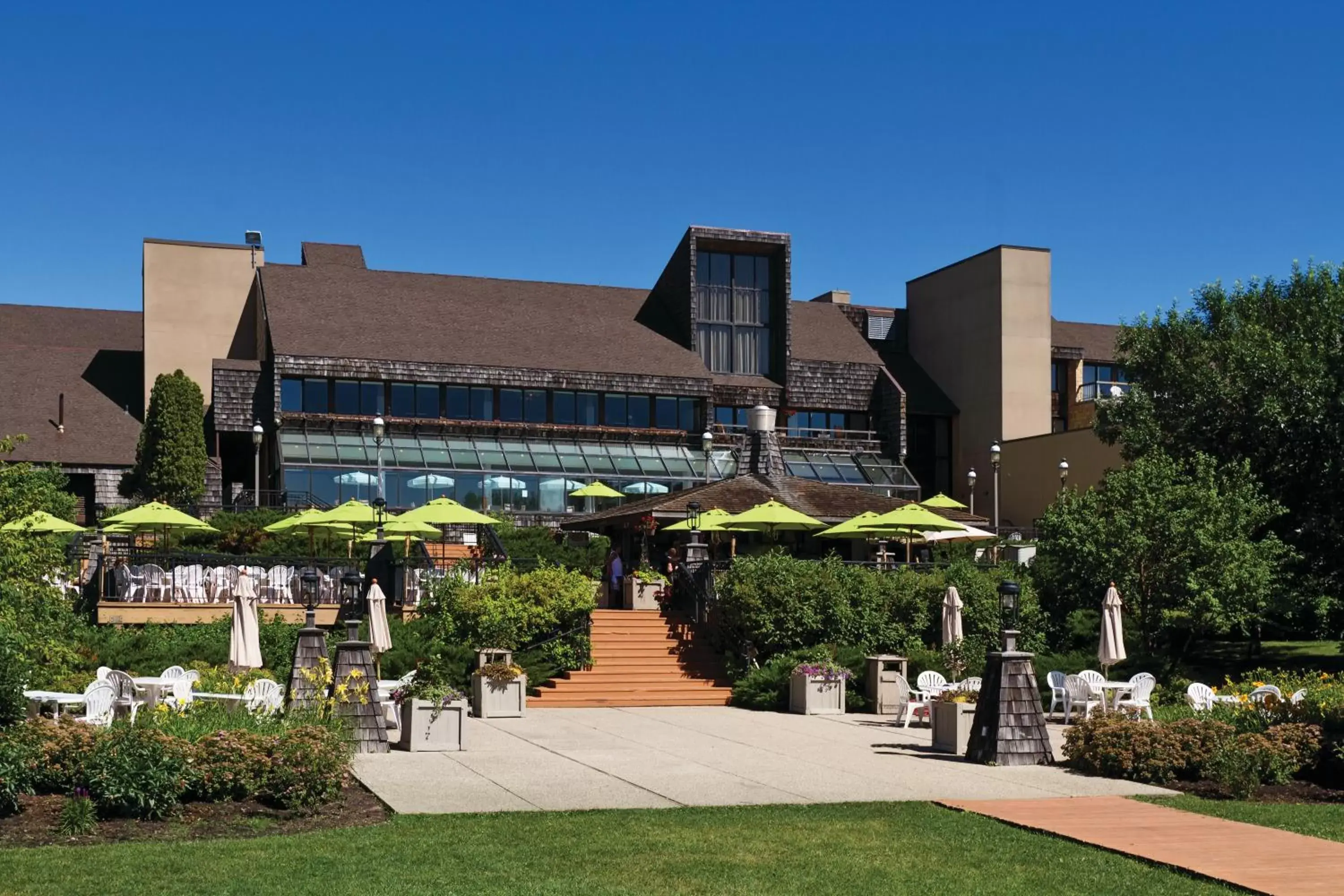 Property building in Arrowwood Resort Hotel and Conference Center - Alexandria Property building in Arrowwood Resort Hotel and Conference Center - Alexandria