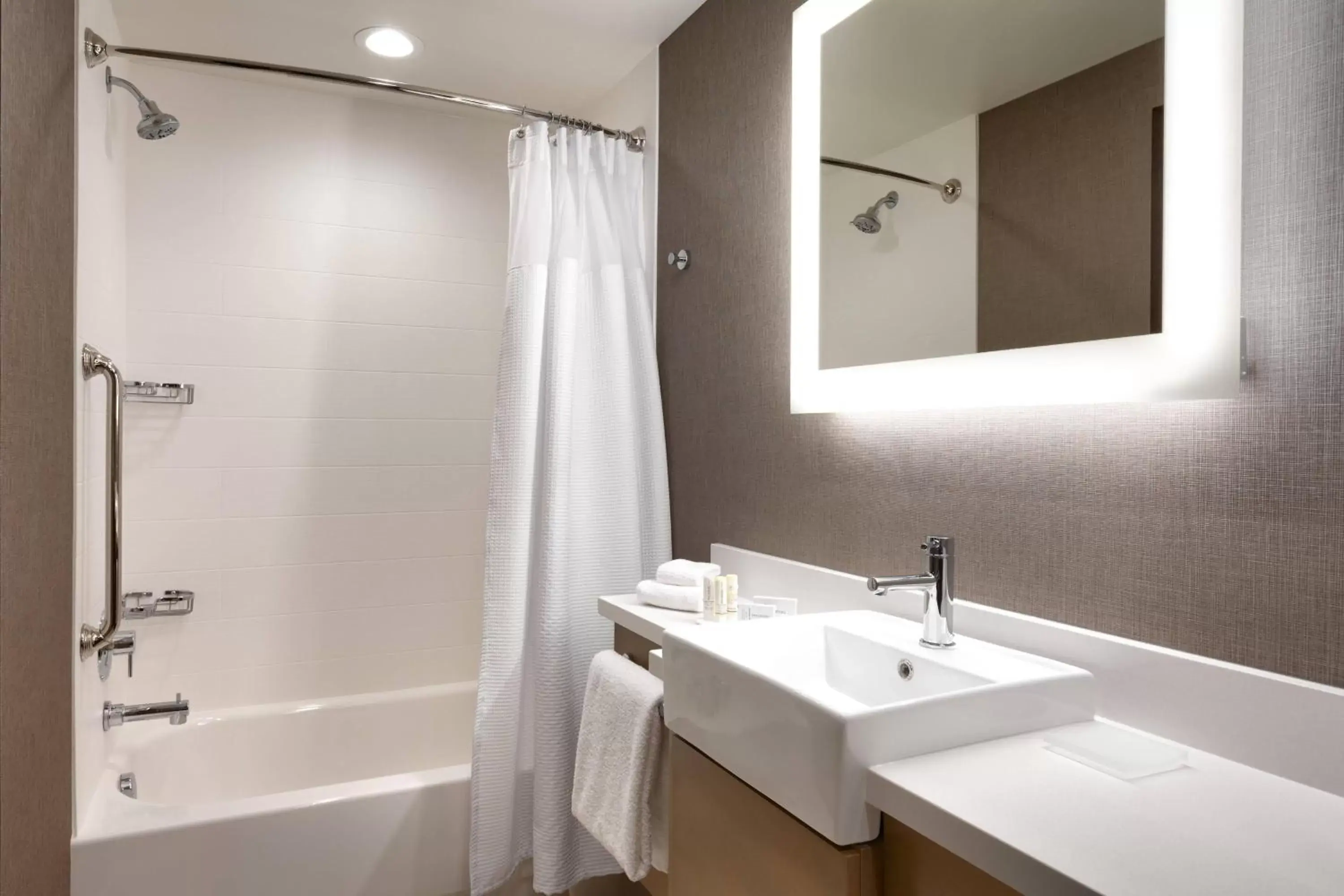 Bedroom, Bathroom in SpringHill Suites by Marriott Salt Lake City-South Jordan
