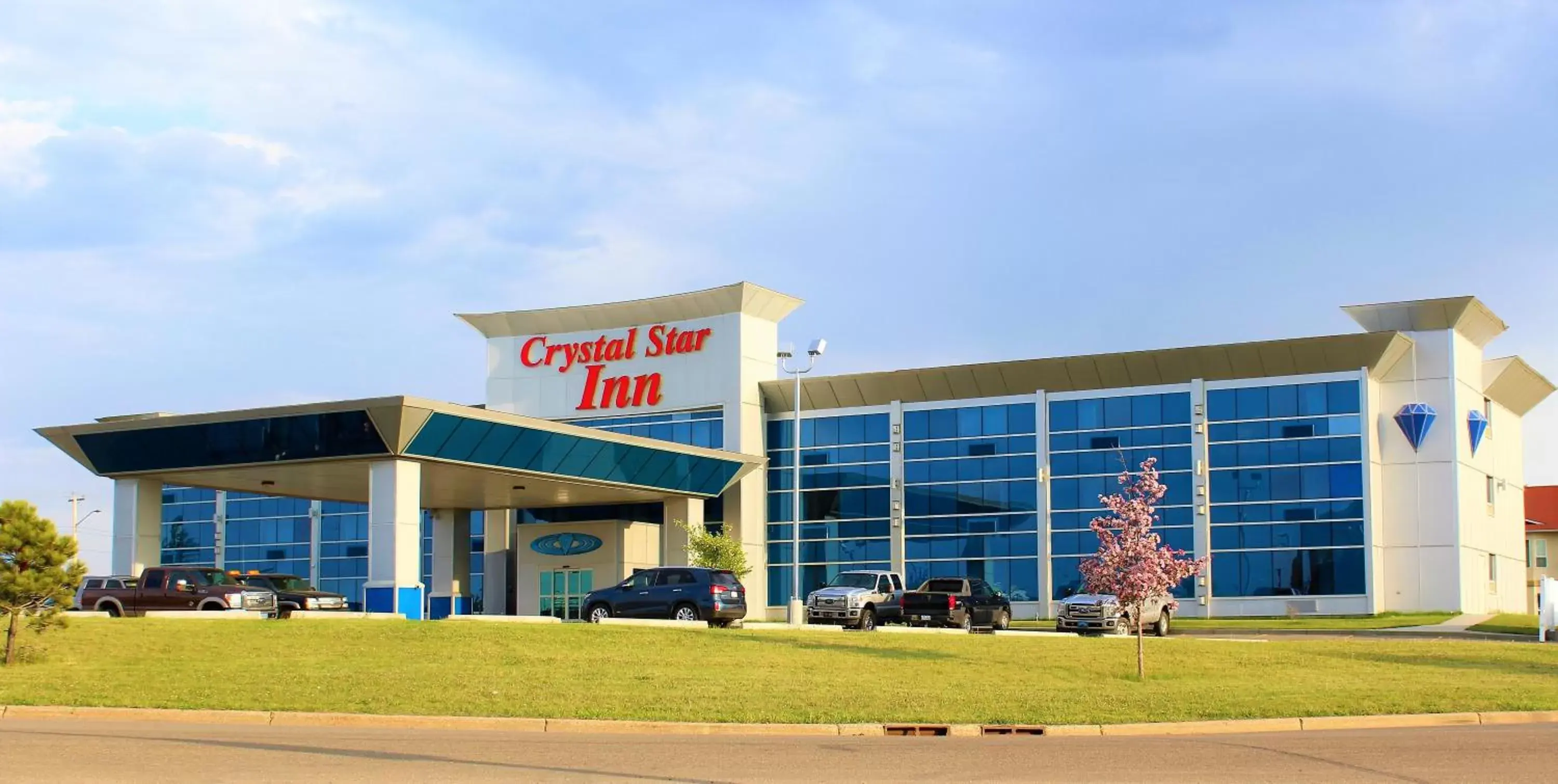 Property building in Crystal Star Inn Edmonton Airport with free shuttle to and from Airport