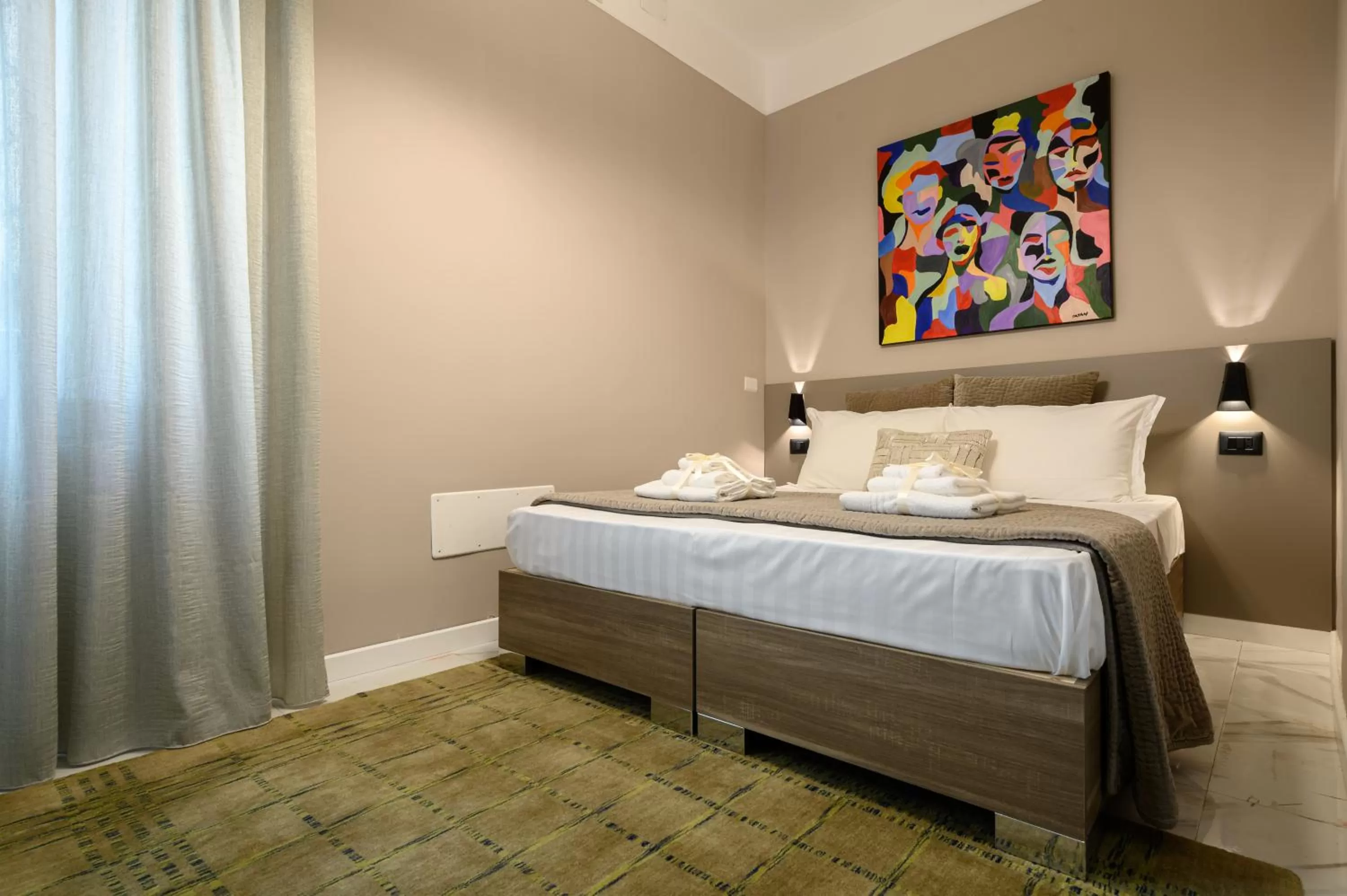 Bed in Dream House Pompei