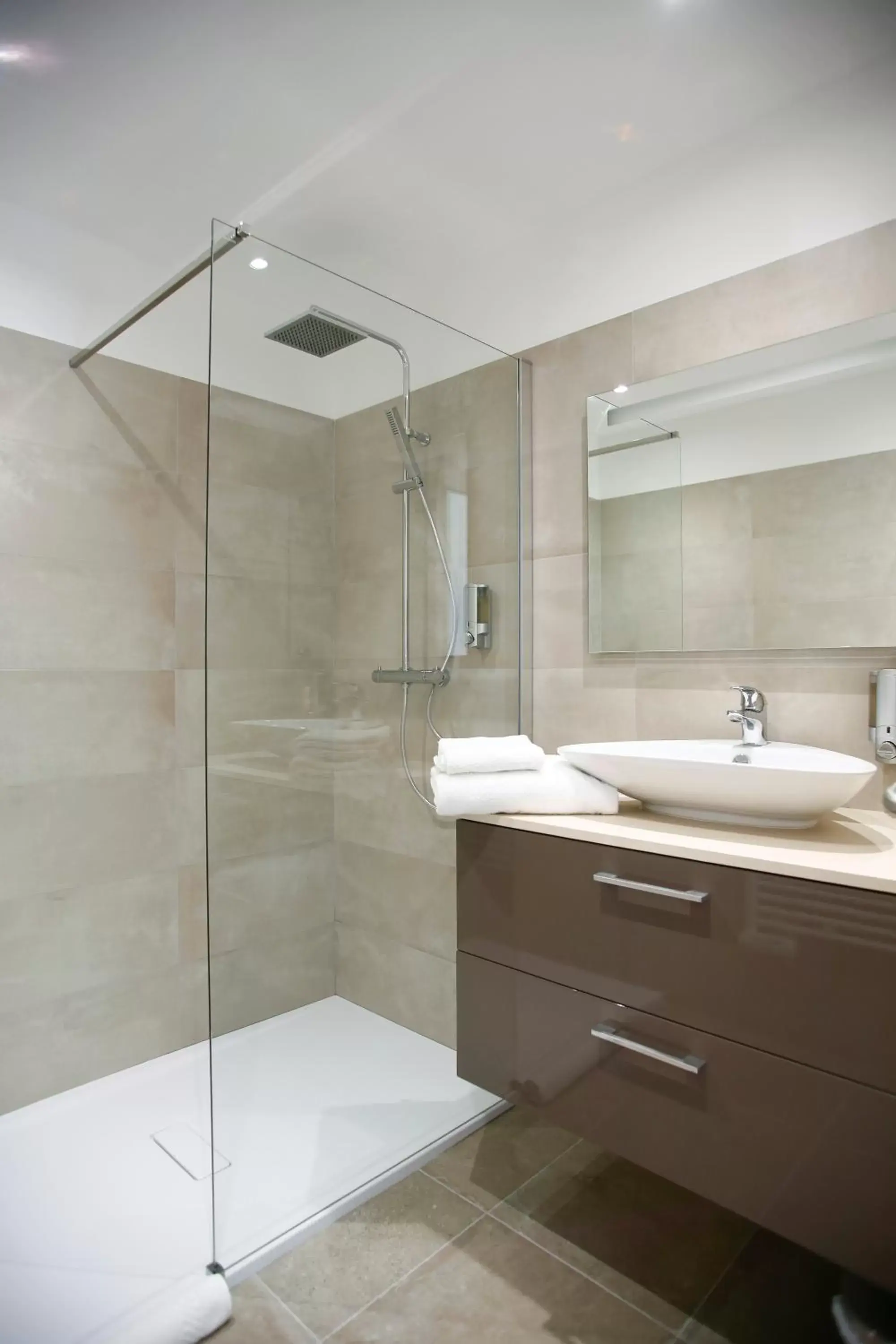 Shower, Bathroom in Best Western Hotel Casa Bianca