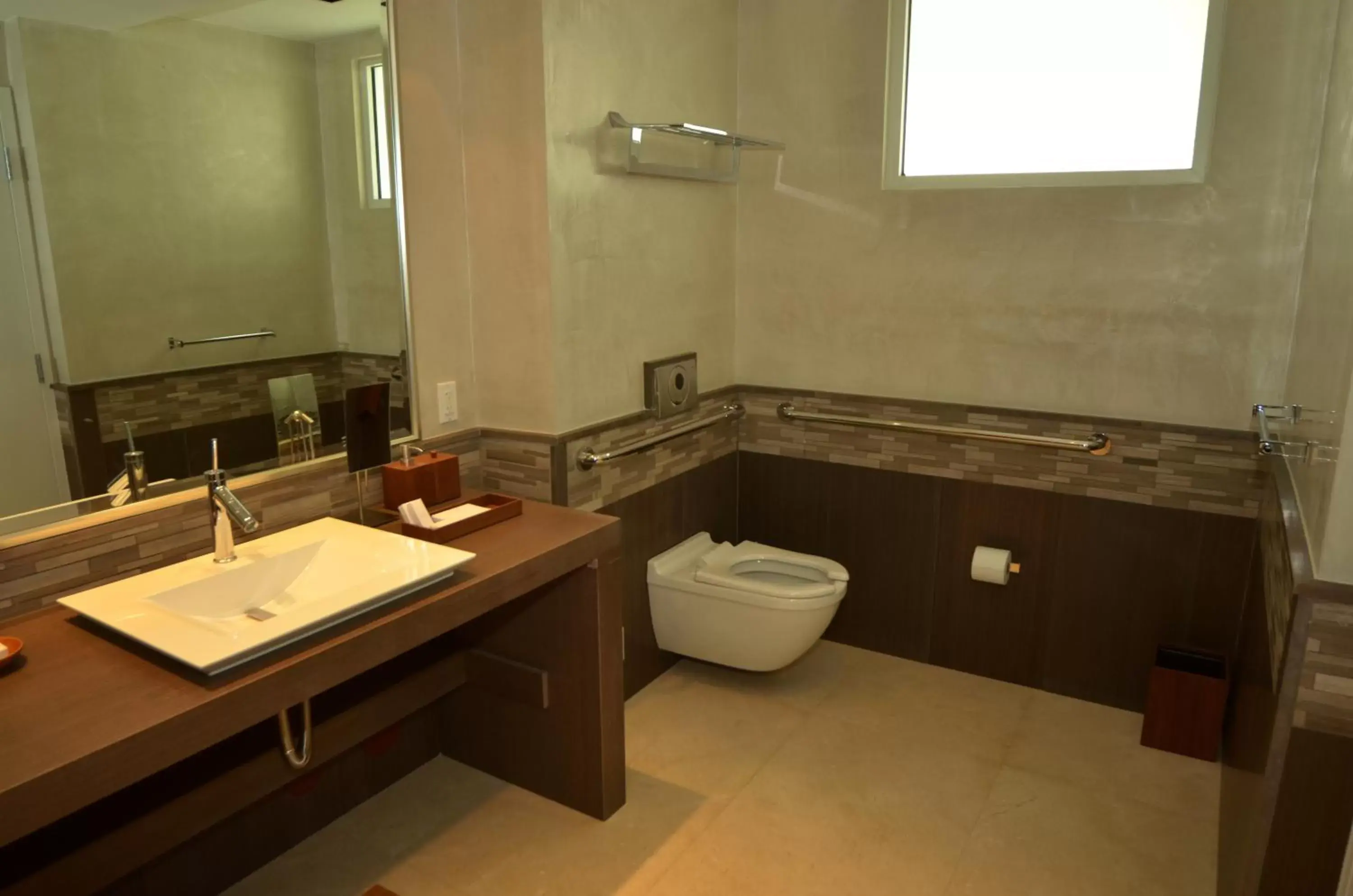 Bathroom in Royal Blues Hotel