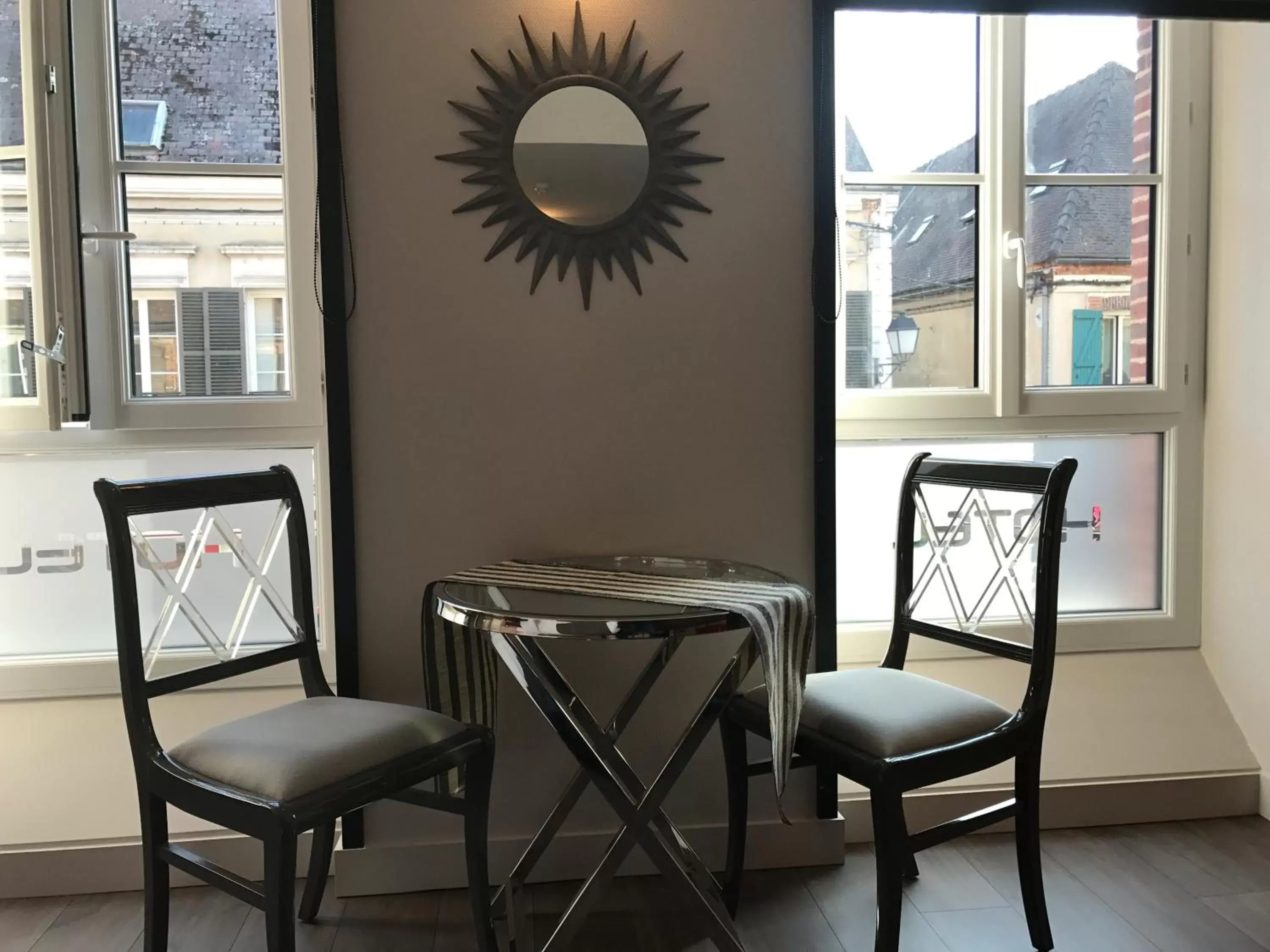 Seating Area in LOGIS Hotel-Restaurant Le Relais d'Aligre